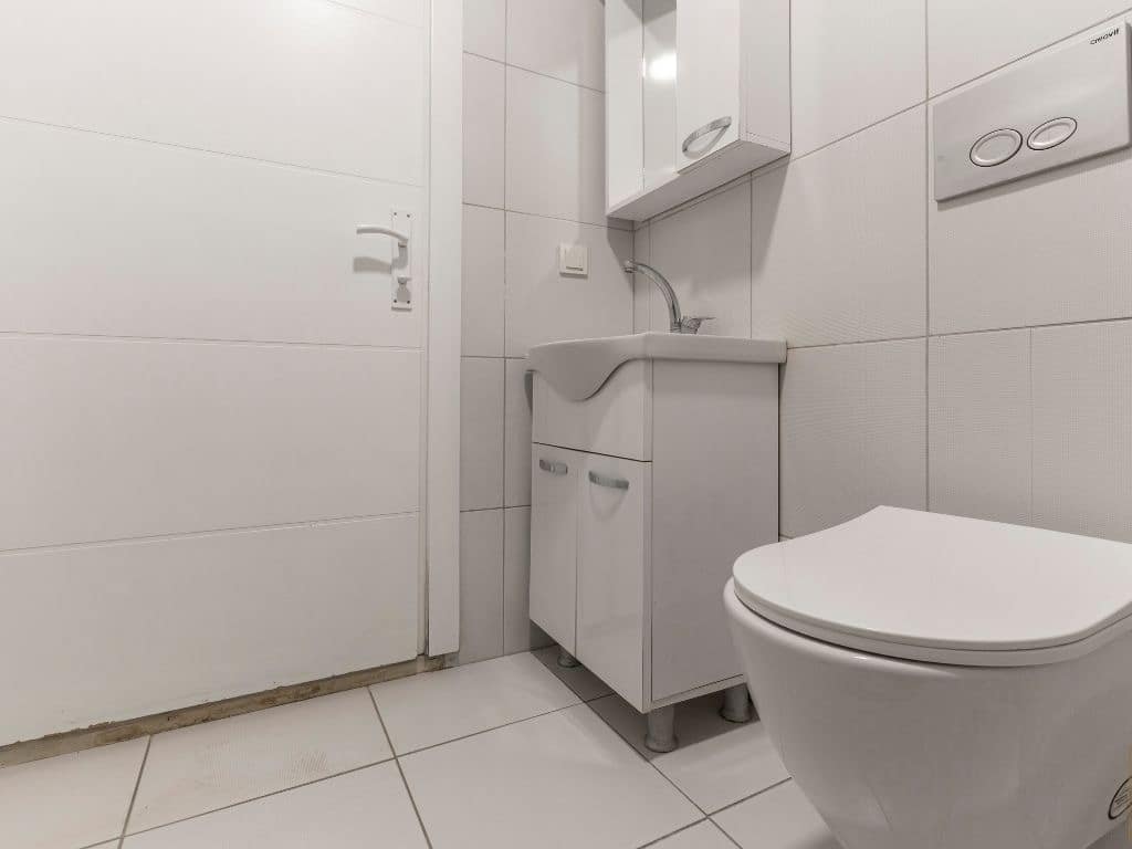 30a2eeb1-0793-46e9-b142-31d418f1b56a