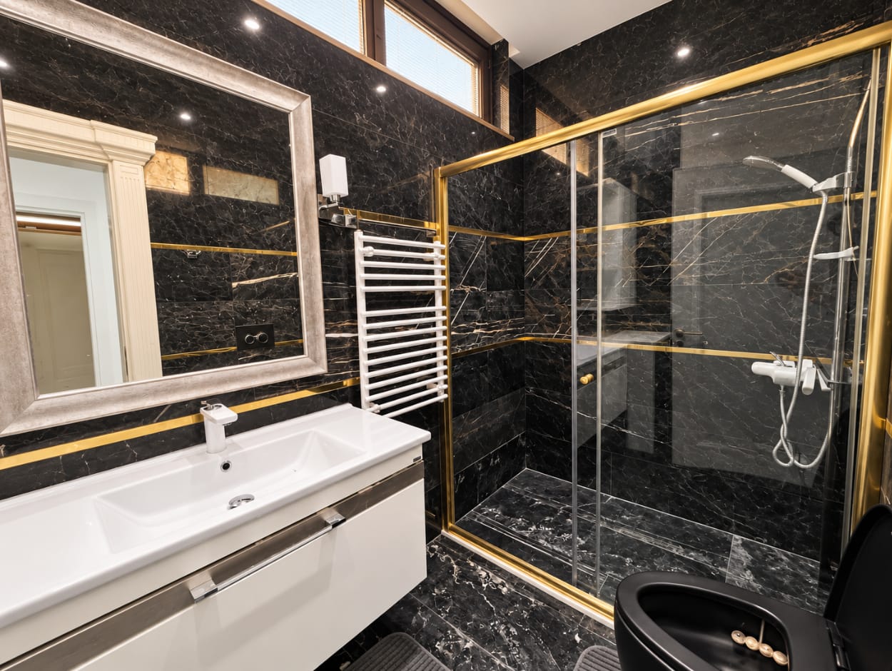 ANTALYA KEMER ARSLANBUCAK’TA 1.000 M² ÖZEL BAHÇELİ, HAVUZLU, SPA VE WELLNESS ALANLARINA SAHİP 5+1 MÜSTAKİL LÜKS VİLLA 1 (1)