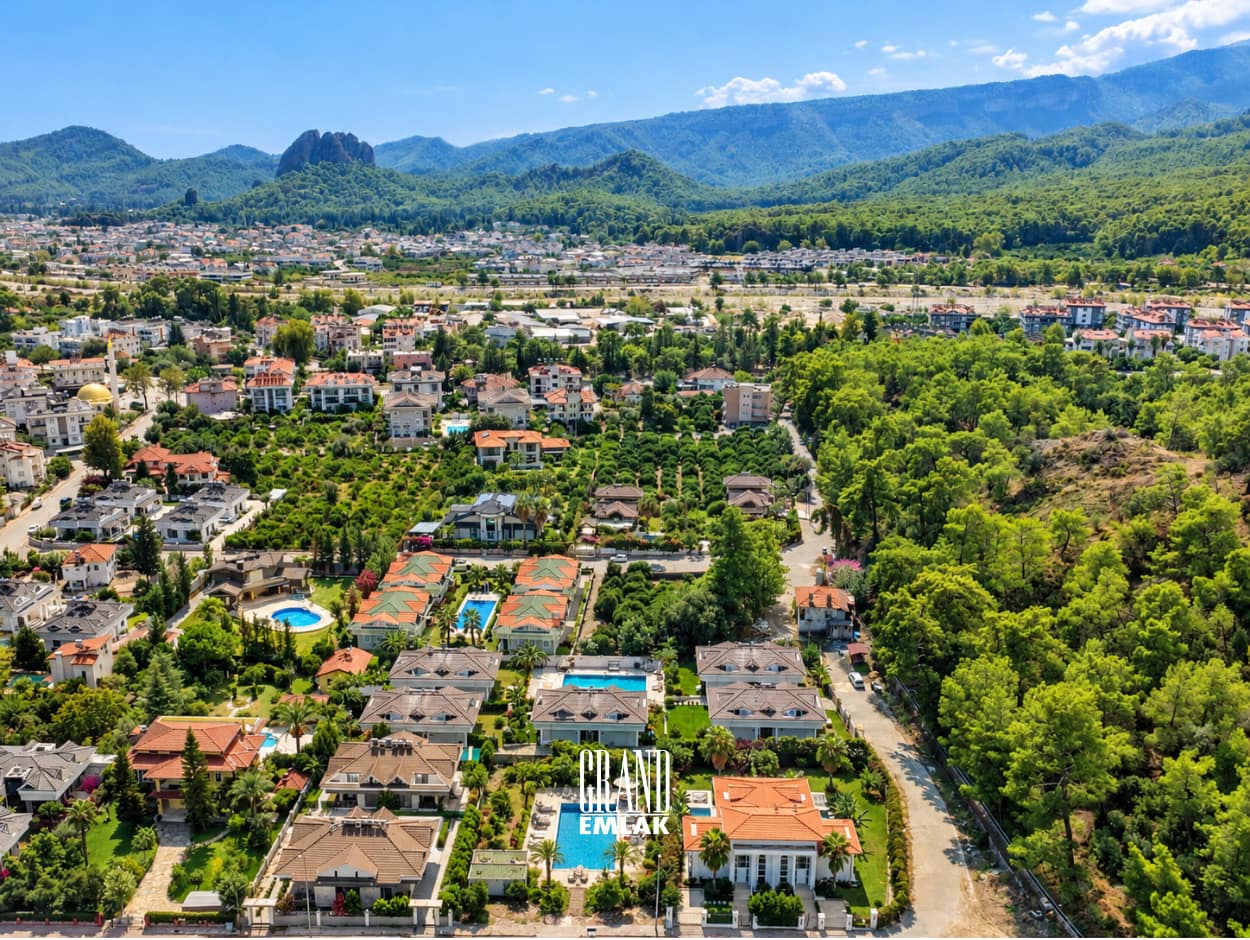 ANTALYA KEMER ARSLANBUCAK’TA 1.000 M² ÖZEL BAHÇELİ, HAVUZLU, SPA VE WELLNESS ALANLARINA SAHİP 5+1 MÜSTAKİL LÜKS VİLLA 1 (12)