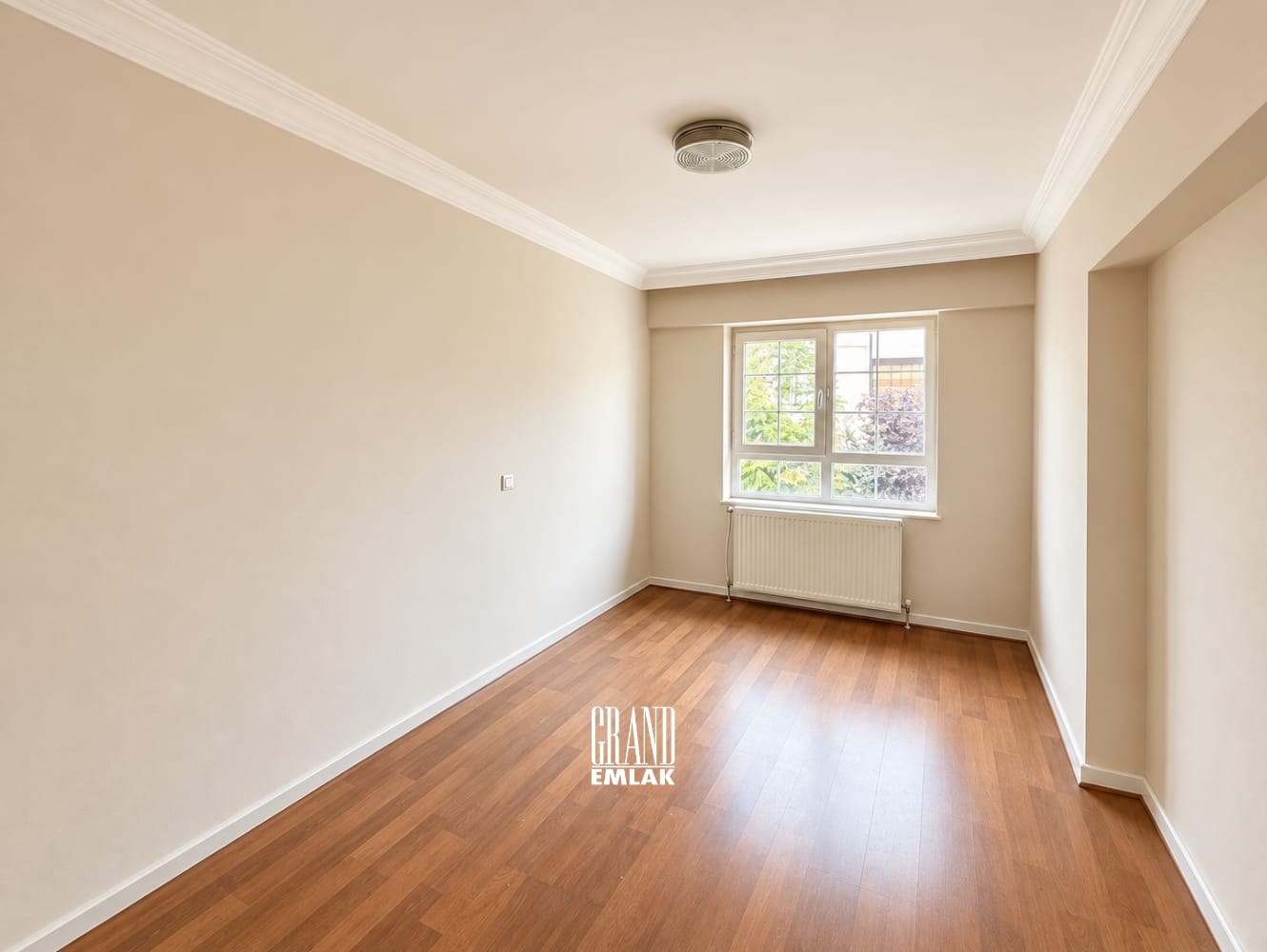 Ankara Çankaya Ümitköy Töyko Sitesi’nde 320 m² Kiralık Prestijli Ofis ve İş Yeri (17)