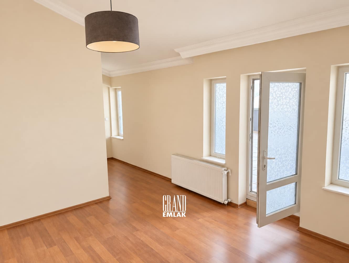 Ankara Çankaya Ümitköy Töyko Sitesi’nde 320 m² Kiralık Prestijli Ofis ve İş Yeri (19)