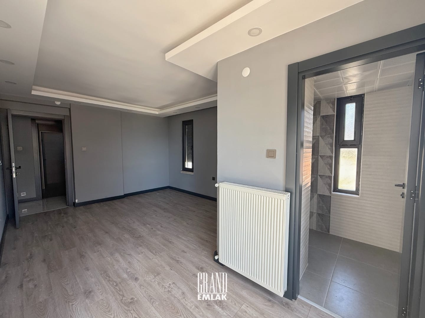 HACI GEBİZLER LARA FENER DE DENİZ MANZARALI İÇİ LÜKS YAPILI SATILIK DAİRE (11)