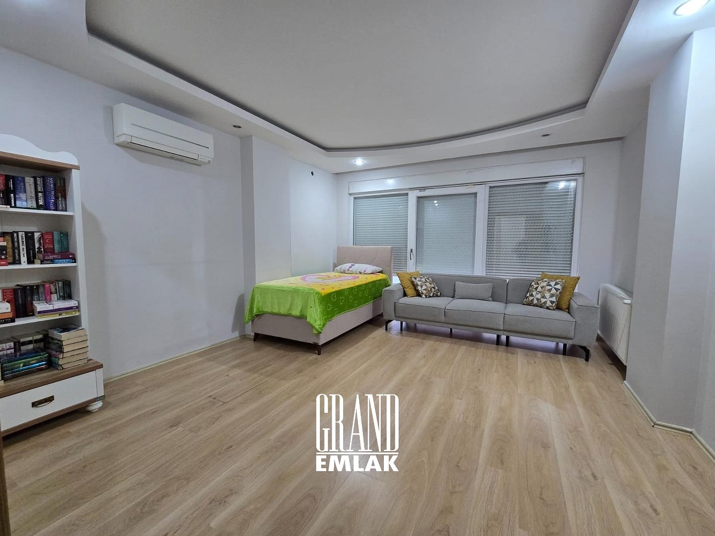 Çağlayan Mah. Özellikli Sitede Satılık Arakat 3+1 Daire (24)