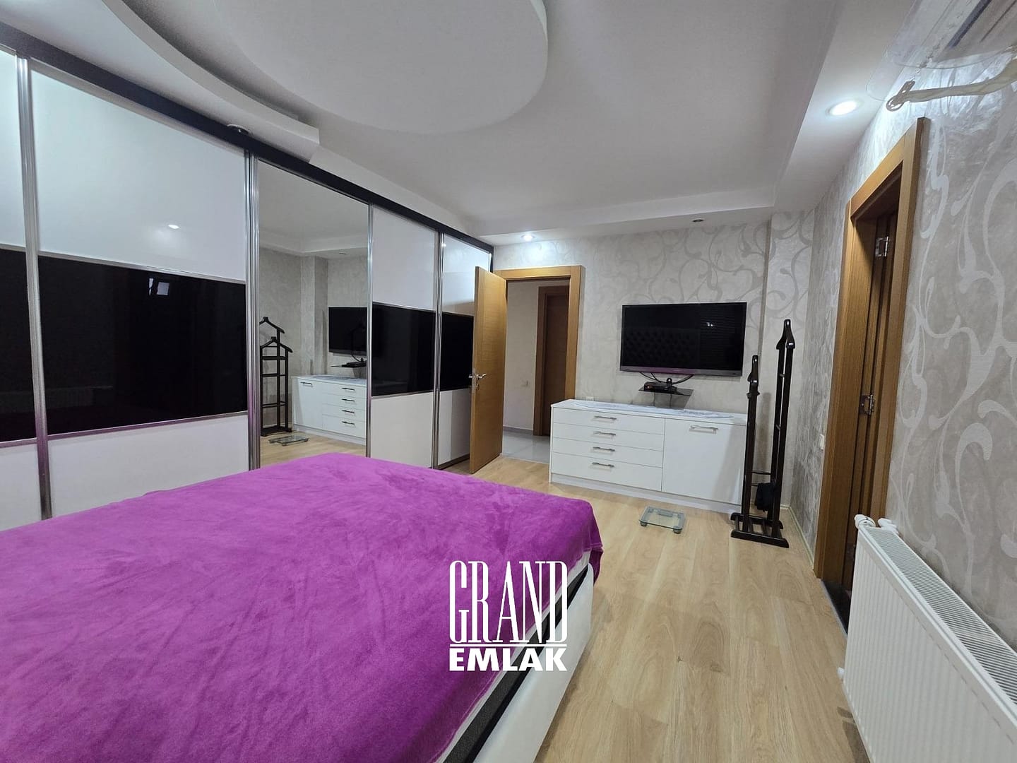 Çağlayan Mah. Özellikli Sitede Satılık Arakat 3+1 Daire (31)