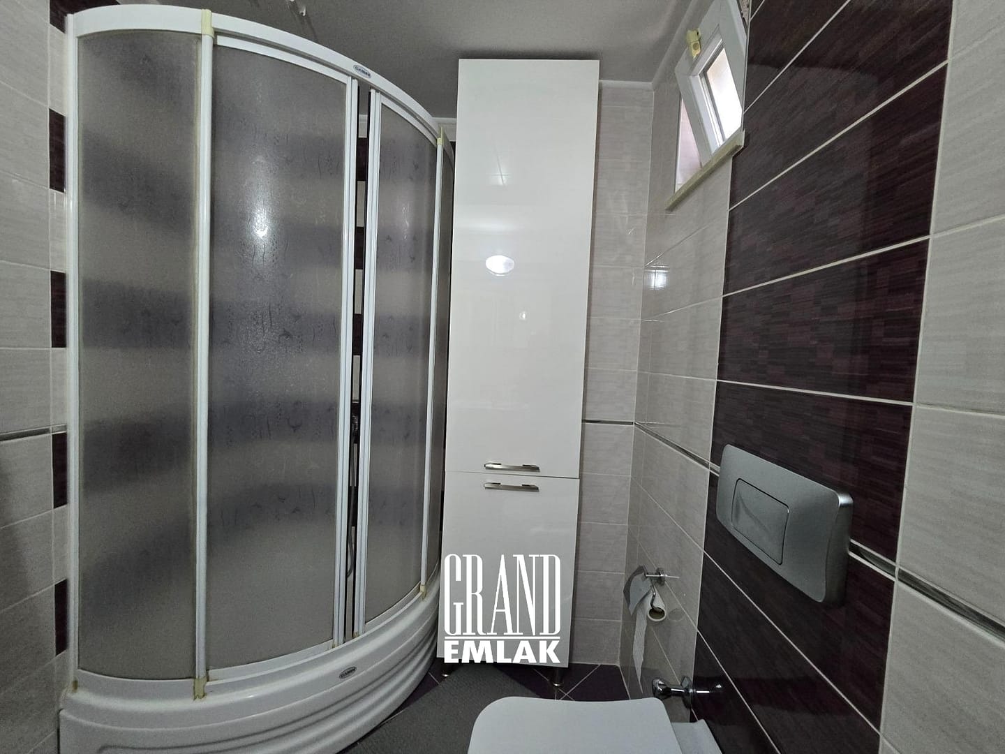 Çağlayan Mah. Özellikli Sitede Satılık Arakat 3+1 Daire (37)