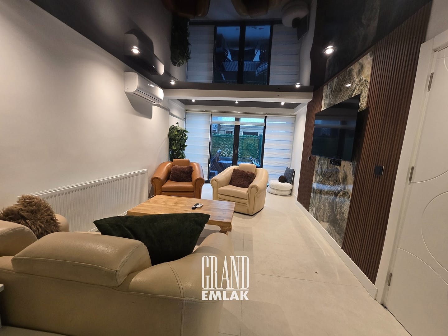 GÜZELBAĞ SEVAL SİT. MİMARİ TASARIMLI EŞYALI KİRALIK 4+1 VİLLA (10)