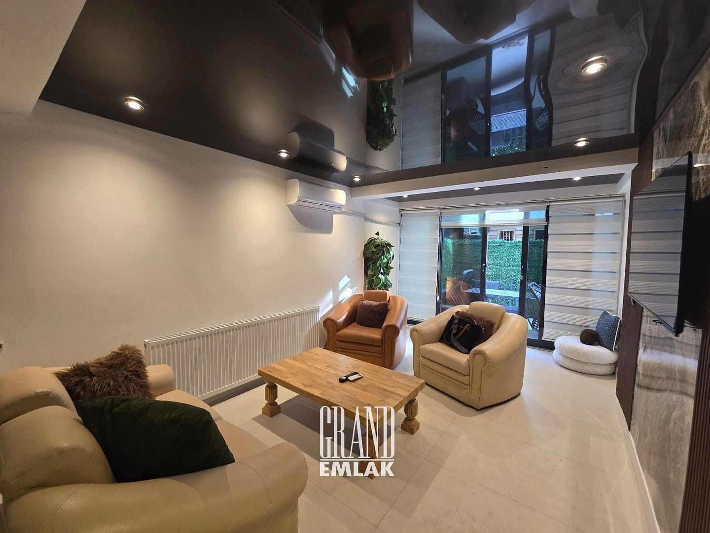 GÜZELBAĞ SEVAL SİT. MİMARİ TASARIMLI EŞYALI KİRALIK 4+1 VİLLA (11)