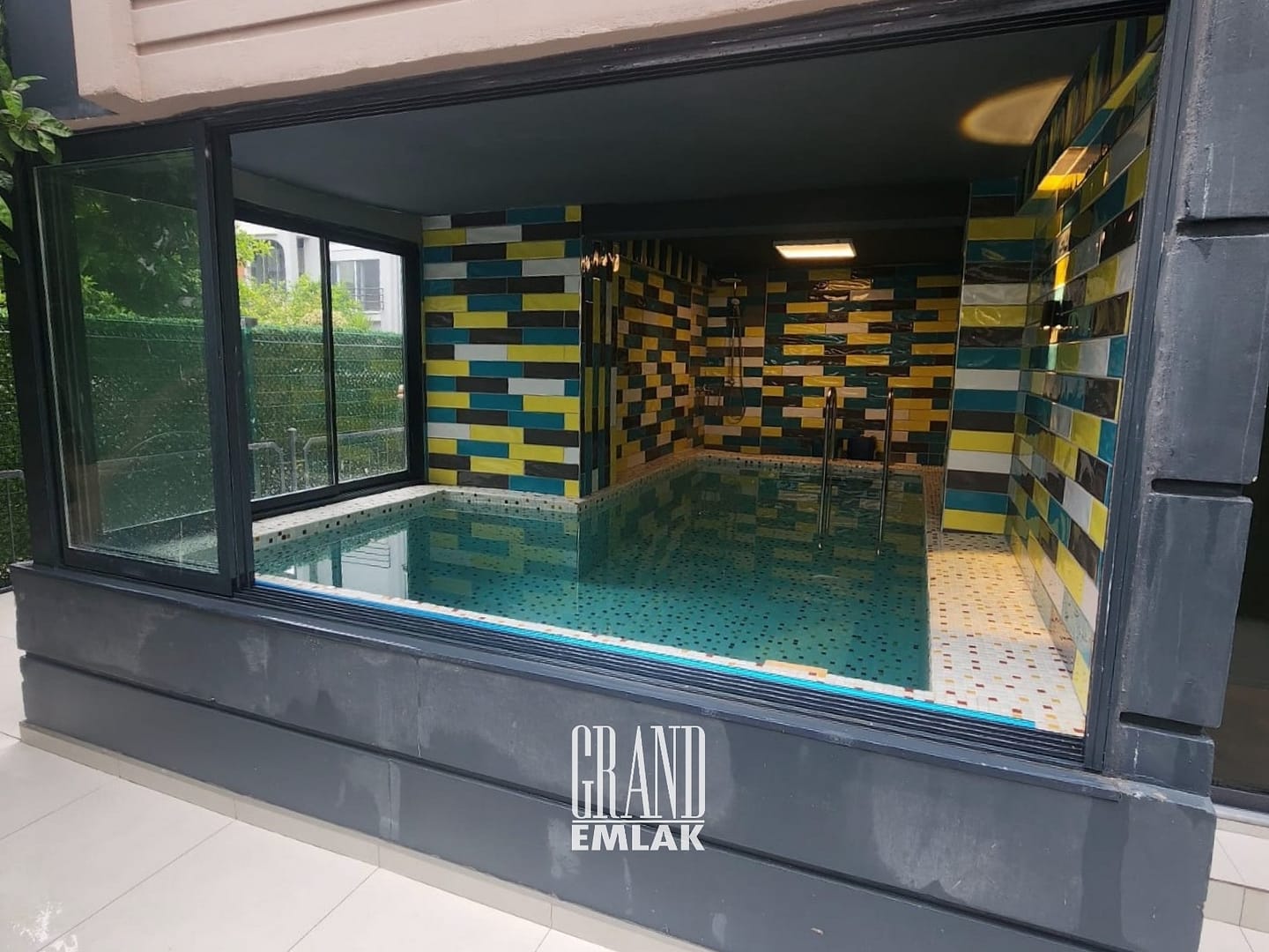 GÜZELBAĞ SEVAL SİT. MİMARİ TASARIMLI EŞYALI KİRALIK 4+1 VİLLA (30)