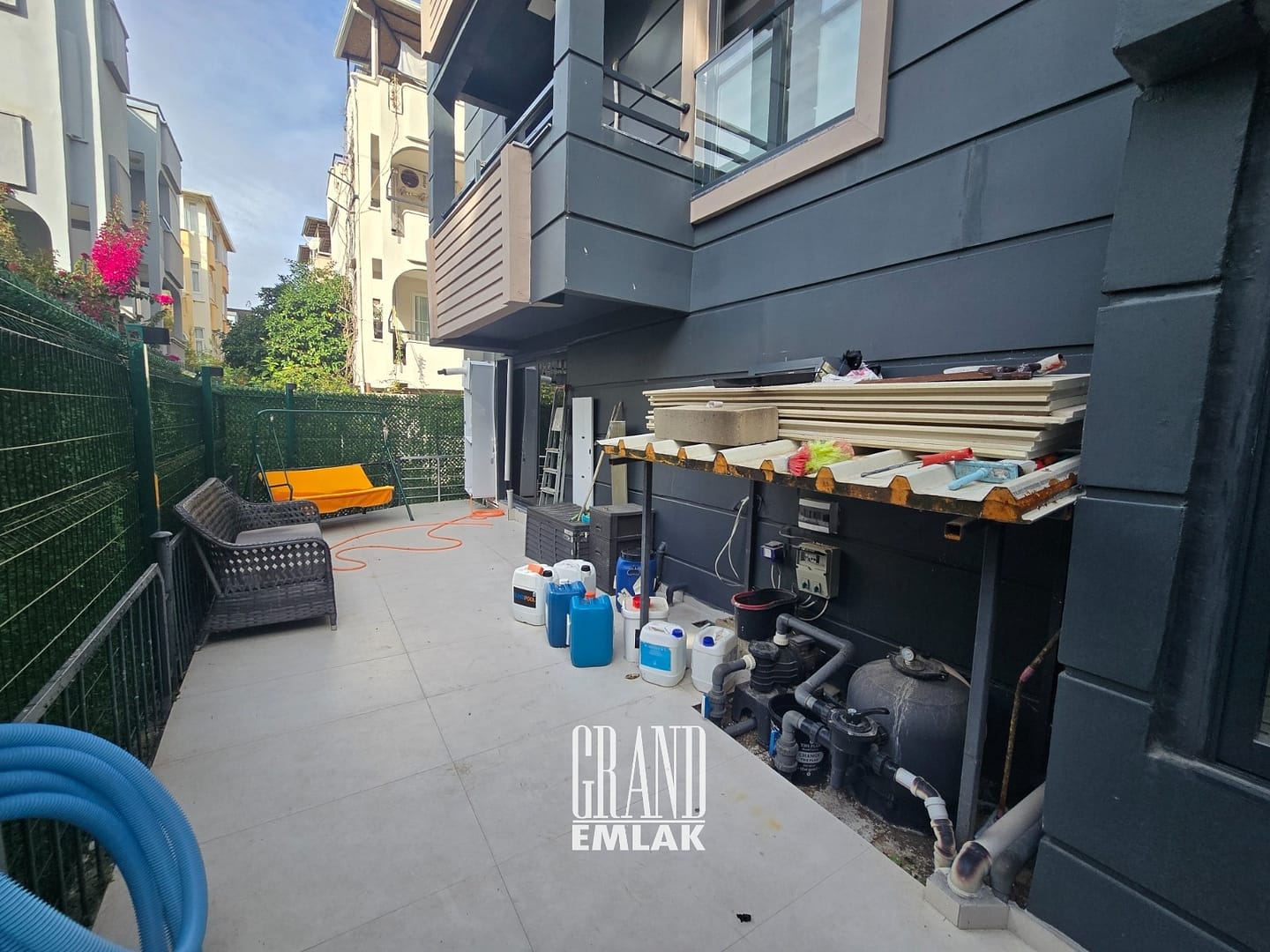 GÜZELBAĞ SEVAL SİT. MİMARİ TASARIMLI EŞYALI KİRALIK 4+1 VİLLA (31)