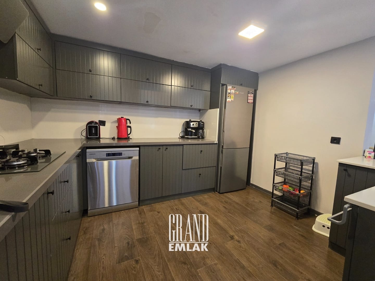 GÜZELBAĞ SEVAL SİT. MİMARİ TASARIMLI EŞYALI KİRALIK 4+1 VİLLA (8)