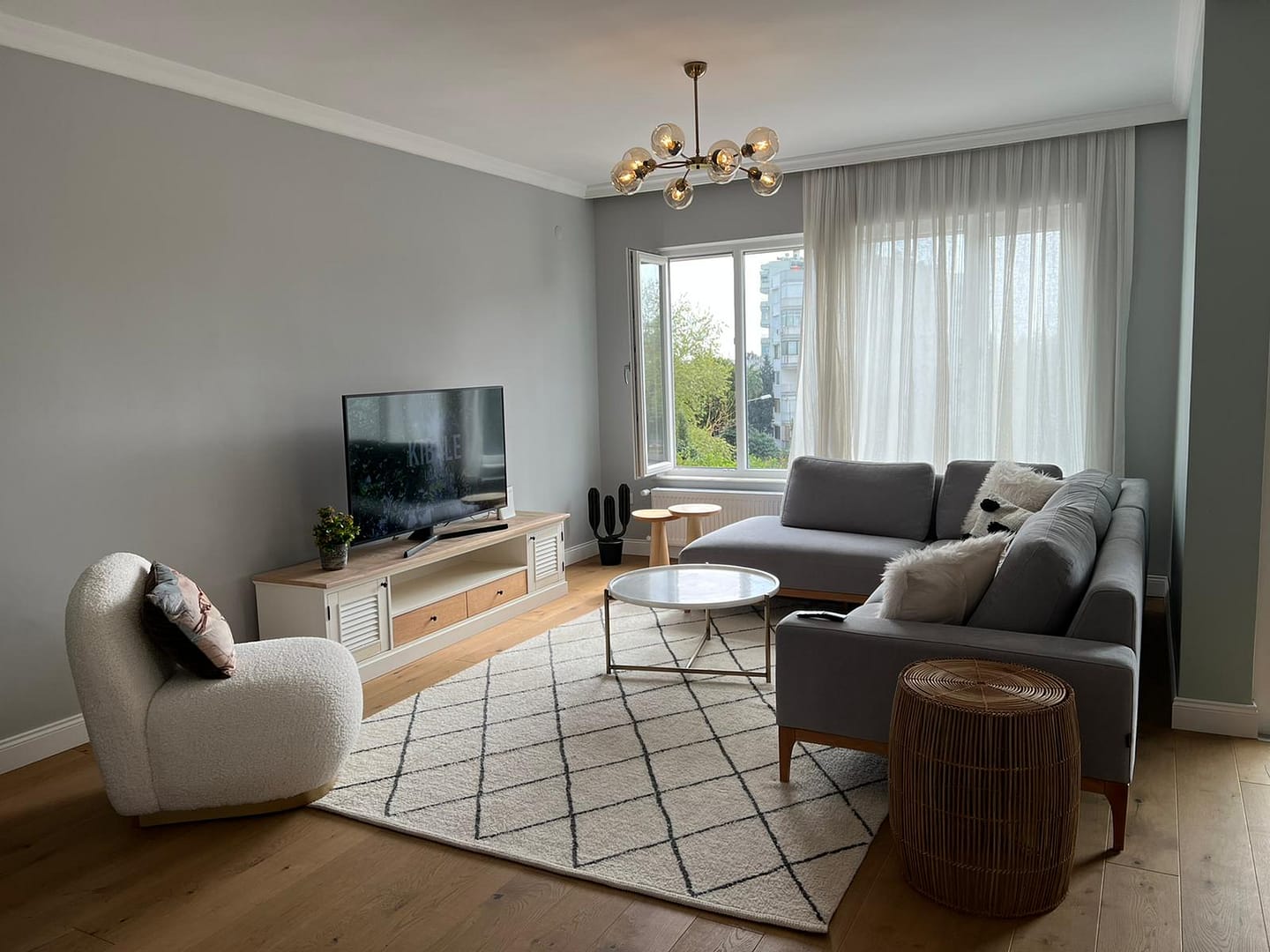 12f5e510-6155-4b65-9746-21391a5690a3