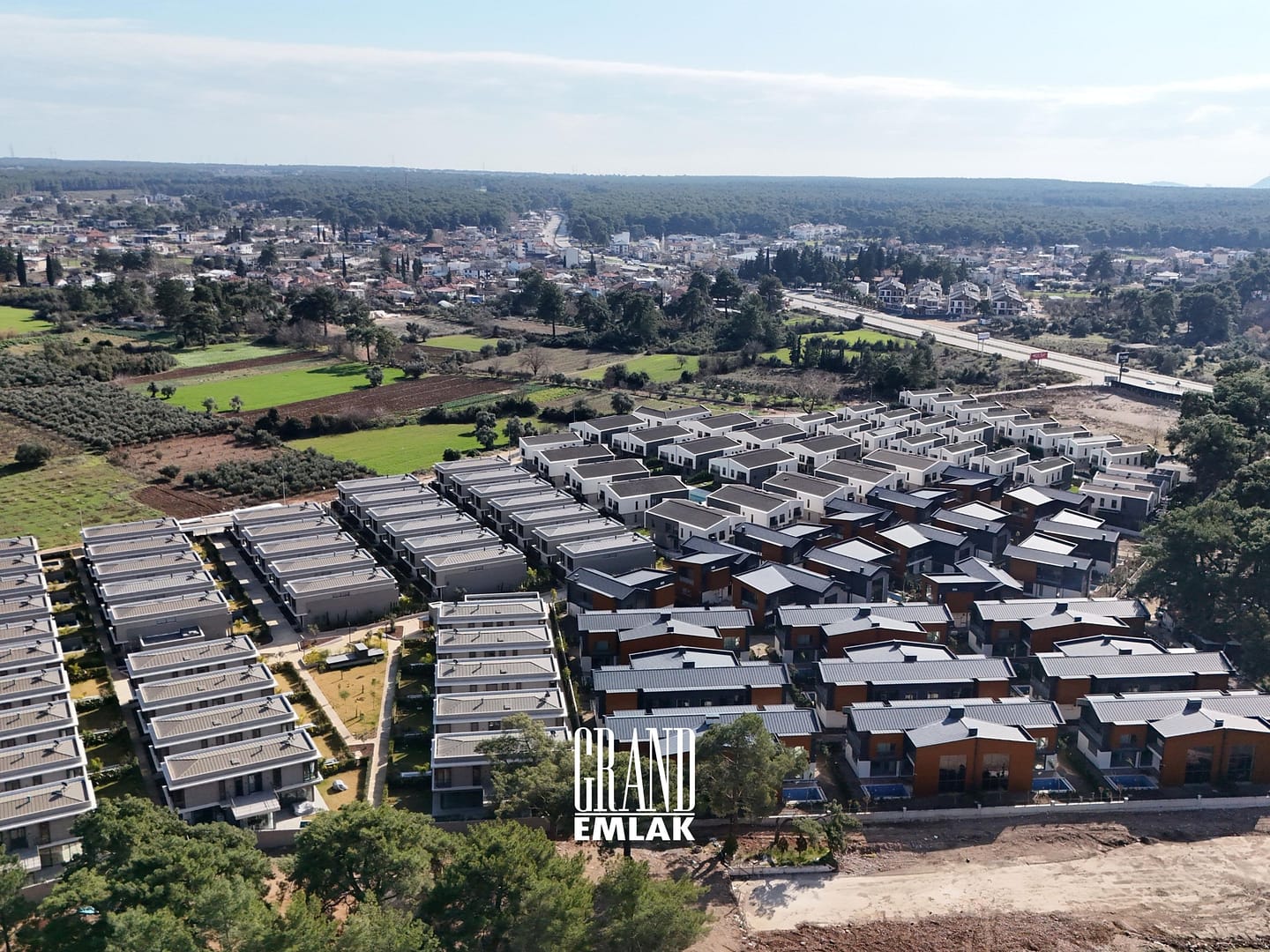 Döşemealtı Düzlerçamı Safe City’de Satılık 5+1 Müstakil Villa (1)