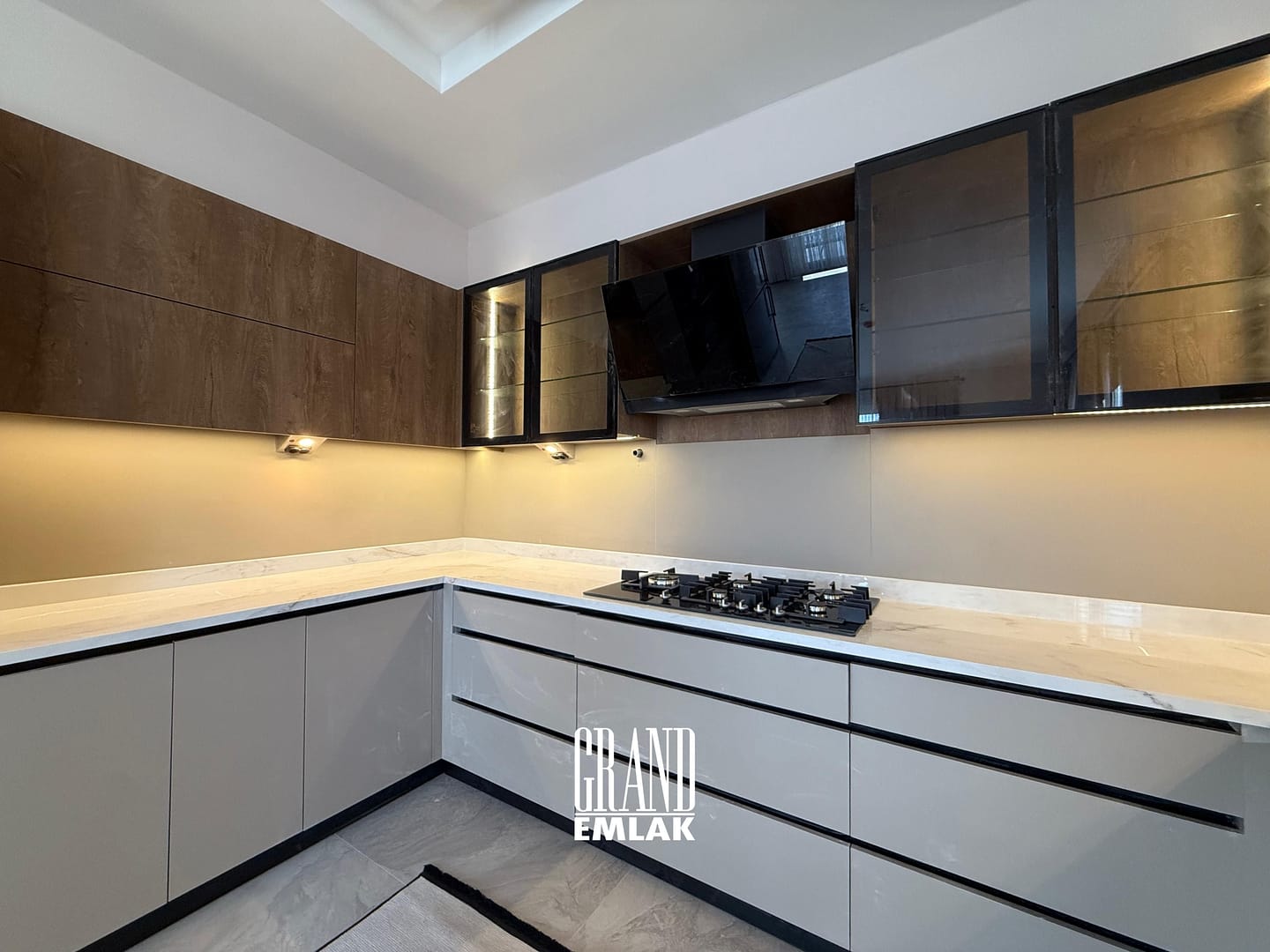 Döşemealtı Düzlerçamı Safe City’de Satılık 5+1 Müstakil Villa (15)