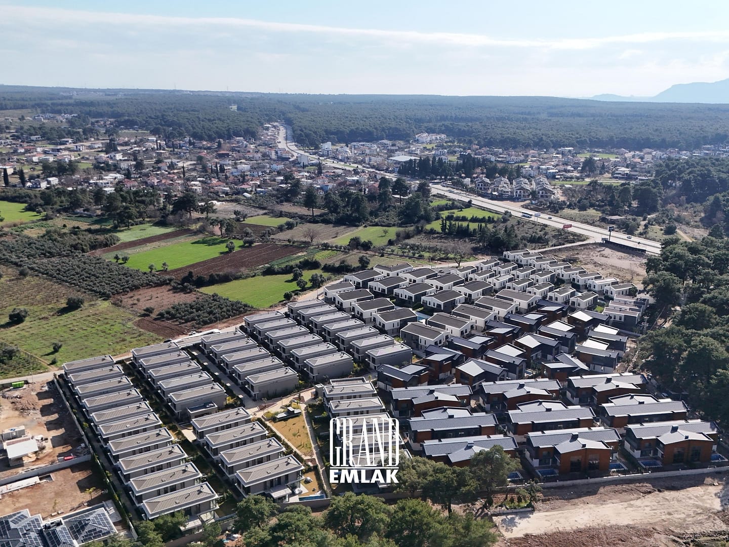 Döşemealtı Düzlerçamı Safe City’de Satılık 5+1 Müstakil Villa (2)