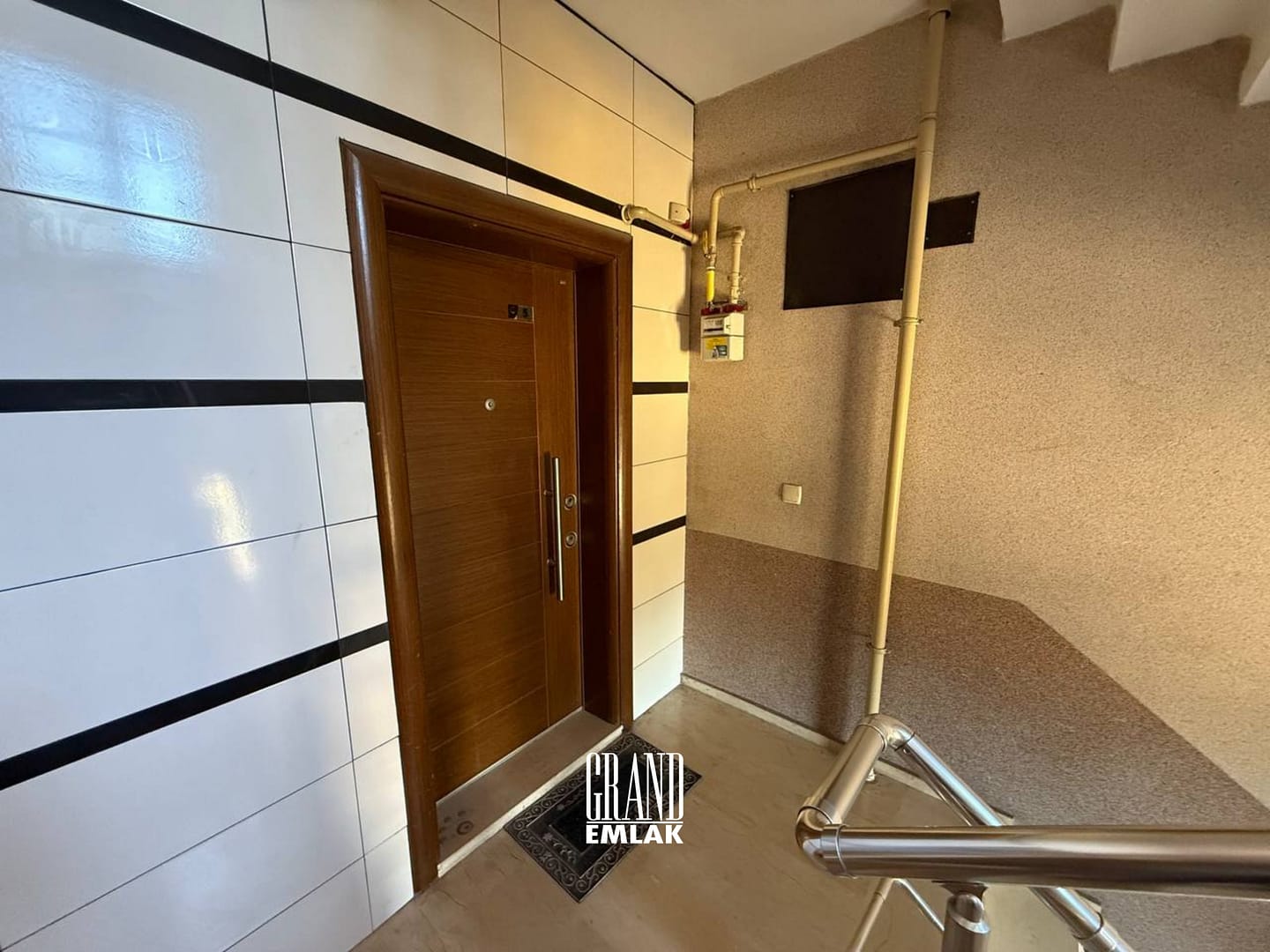 Özpınarlar’dan Lavinya Sitesinde Geniş 3+1 Satılık Eşyalı Daire (10)