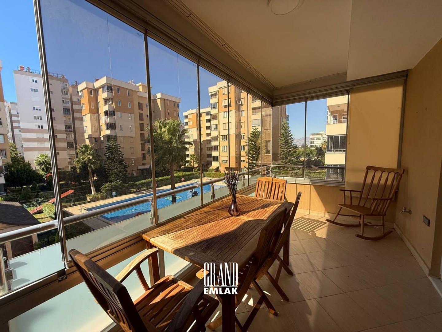 Özpınarlar’dan Lavinya Sitesinde Geniş 3+1 Satılık Eşyalı Daire (20)