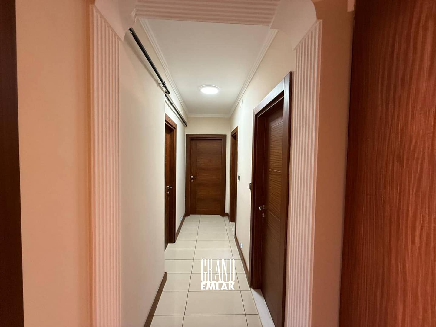 Özpınarlar’dan Lavinya Sitesinde Geniş 3+1 Satılık Eşyalı Daire (21)