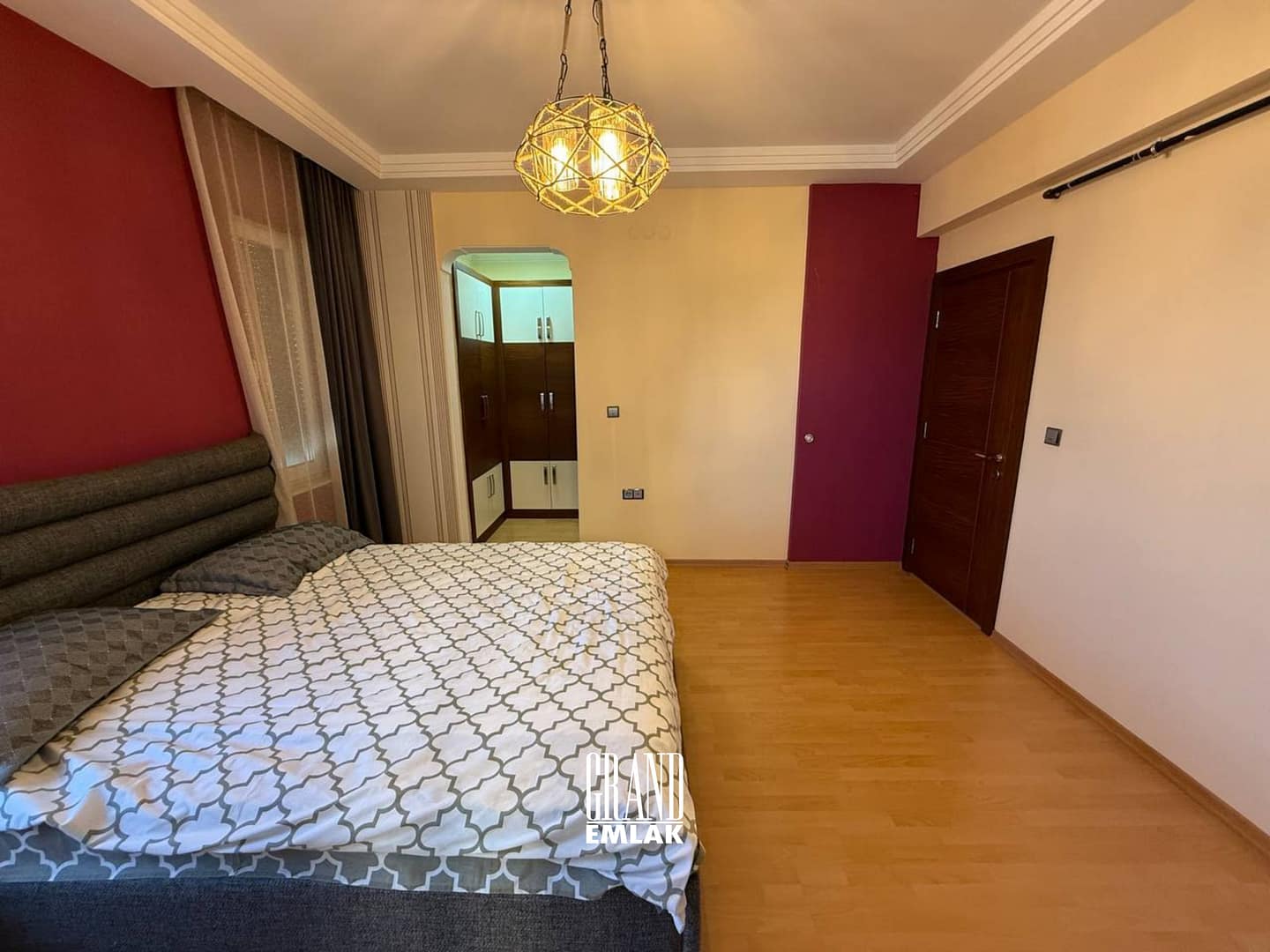 Özpınarlar’dan Lavinya Sitesinde Geniş 3+1 Satılık Eşyalı Daire (26)