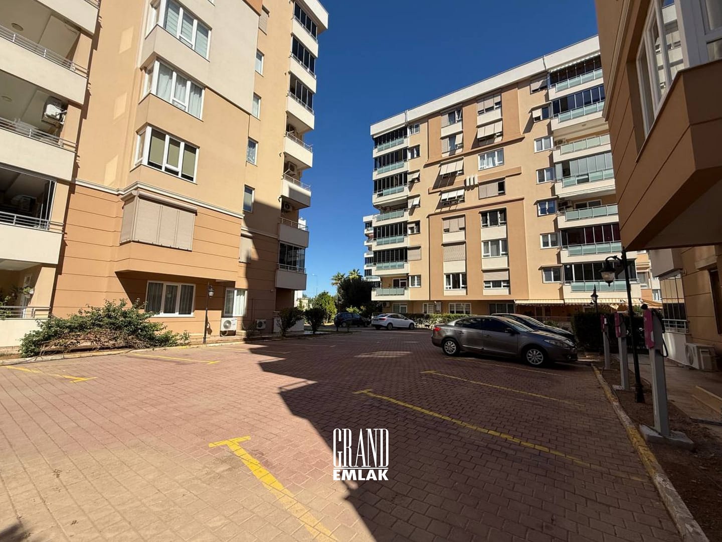 Özpınarlar’dan Lavinya Sitesinde Geniş 3+1 Satılık Eşyalı Daire (36)