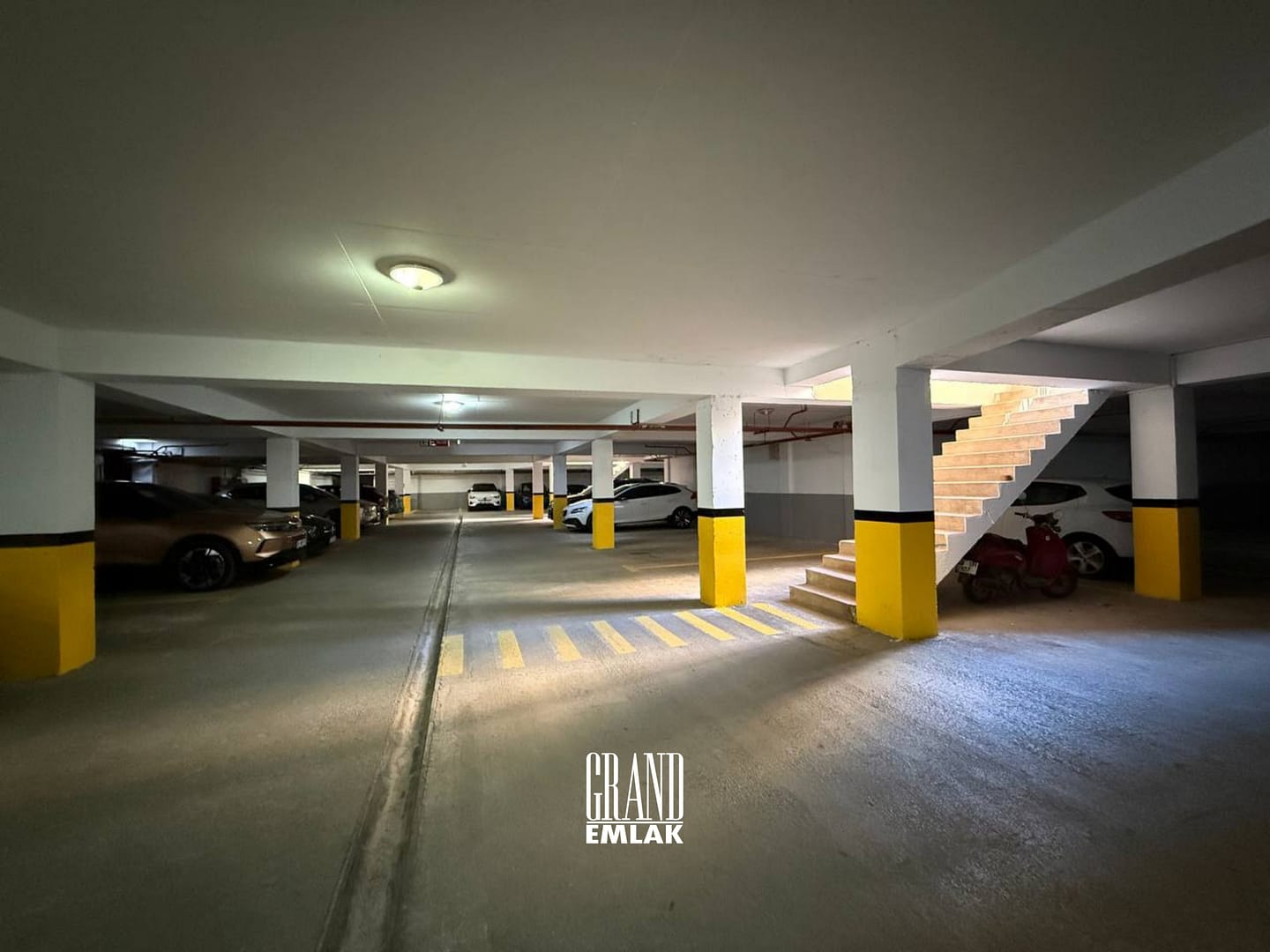 Özpınarlar’dan Lavinya Sitesinde Geniş 3+1 Satılık Eşyalı Daire (37)