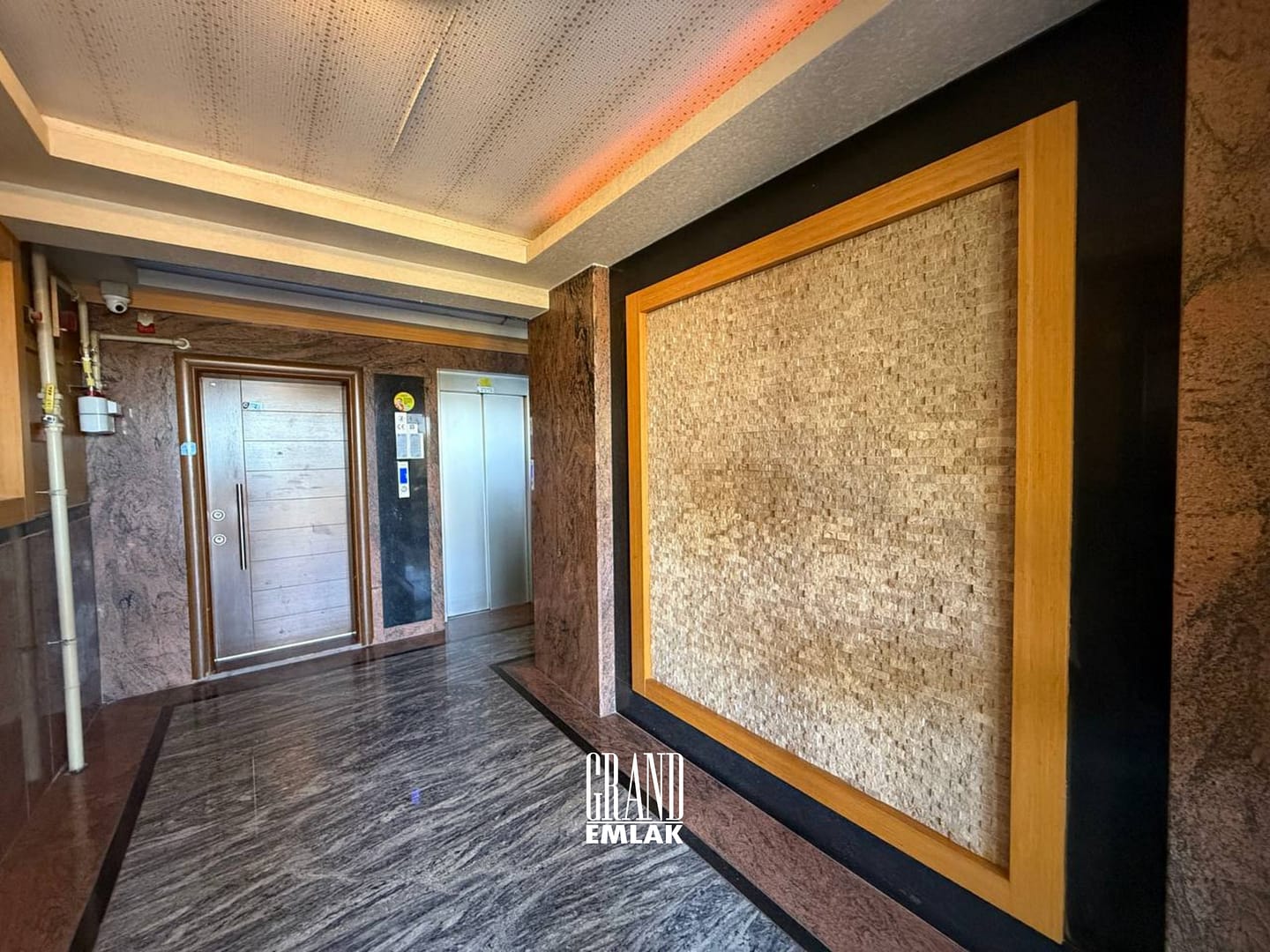 Özpınarlar’dan Lavinya Sitesinde Geniş 3+1 Satılık Eşyalı Daire (8)