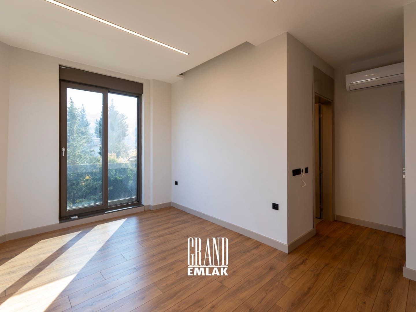 Antalya Geyikbayırı’nda Lüks 3+1 Antalya Manzaralı Satılık Villa (12)
