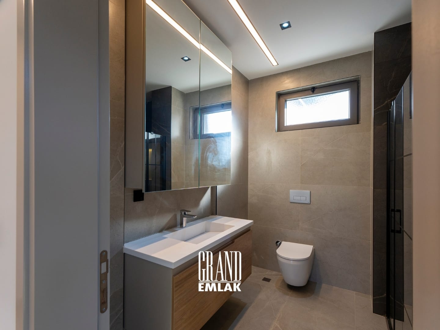 Antalya Geyikbayırı’nda Lüks 3+1 Antalya Manzaralı Satılık Villa (17)