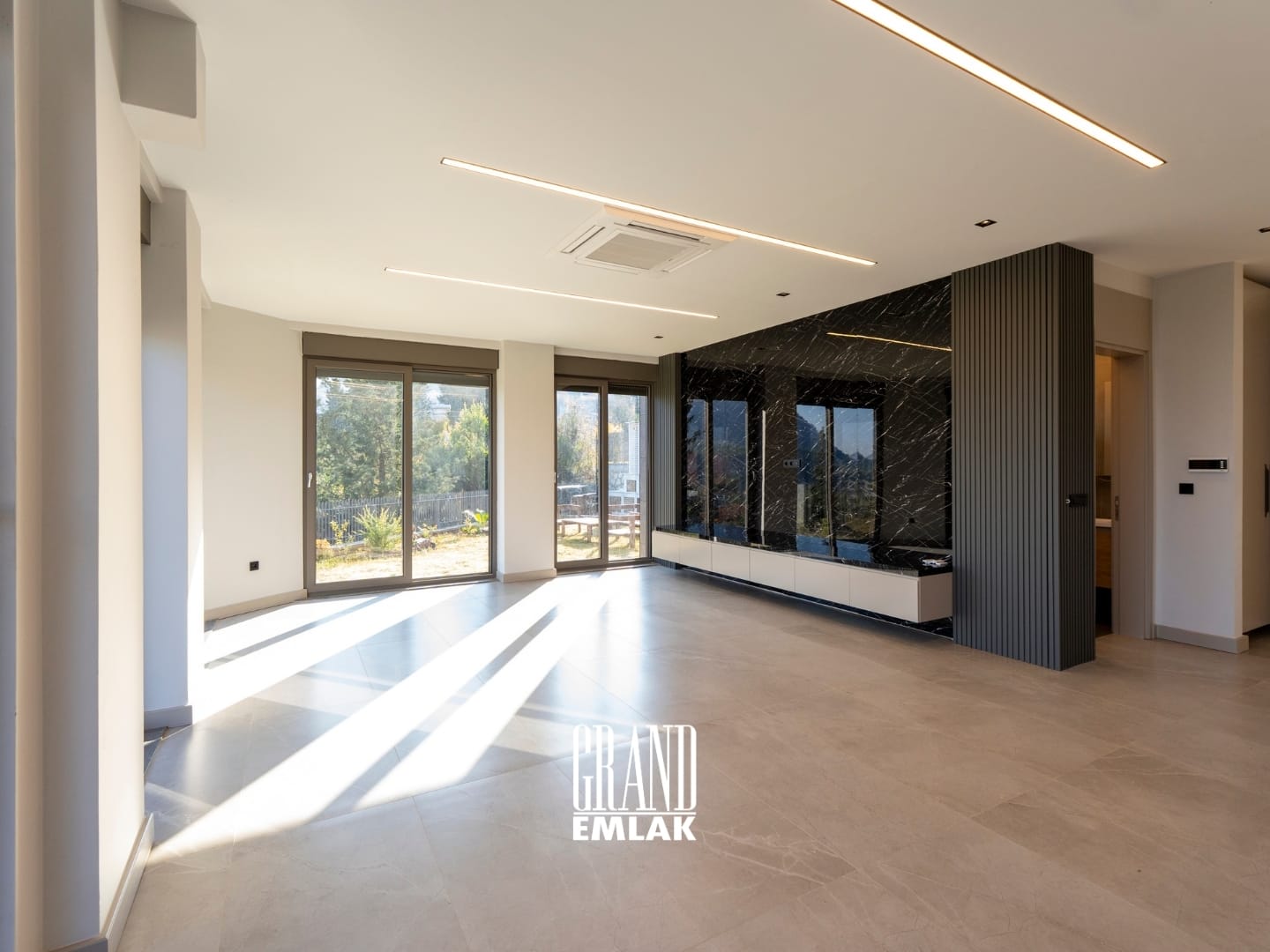 Antalya Geyikbayırı’nda Lüks 3+1 Antalya Manzaralı Satılık Villa (29)