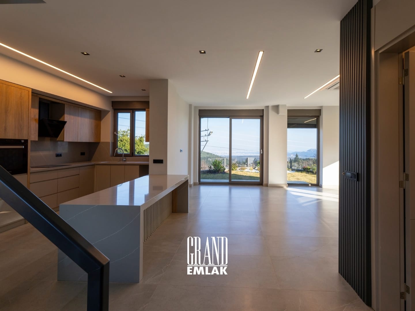 Antalya Geyikbayırı’nda Lüks 3+1 Antalya Manzaralı Satılık Villa (31)