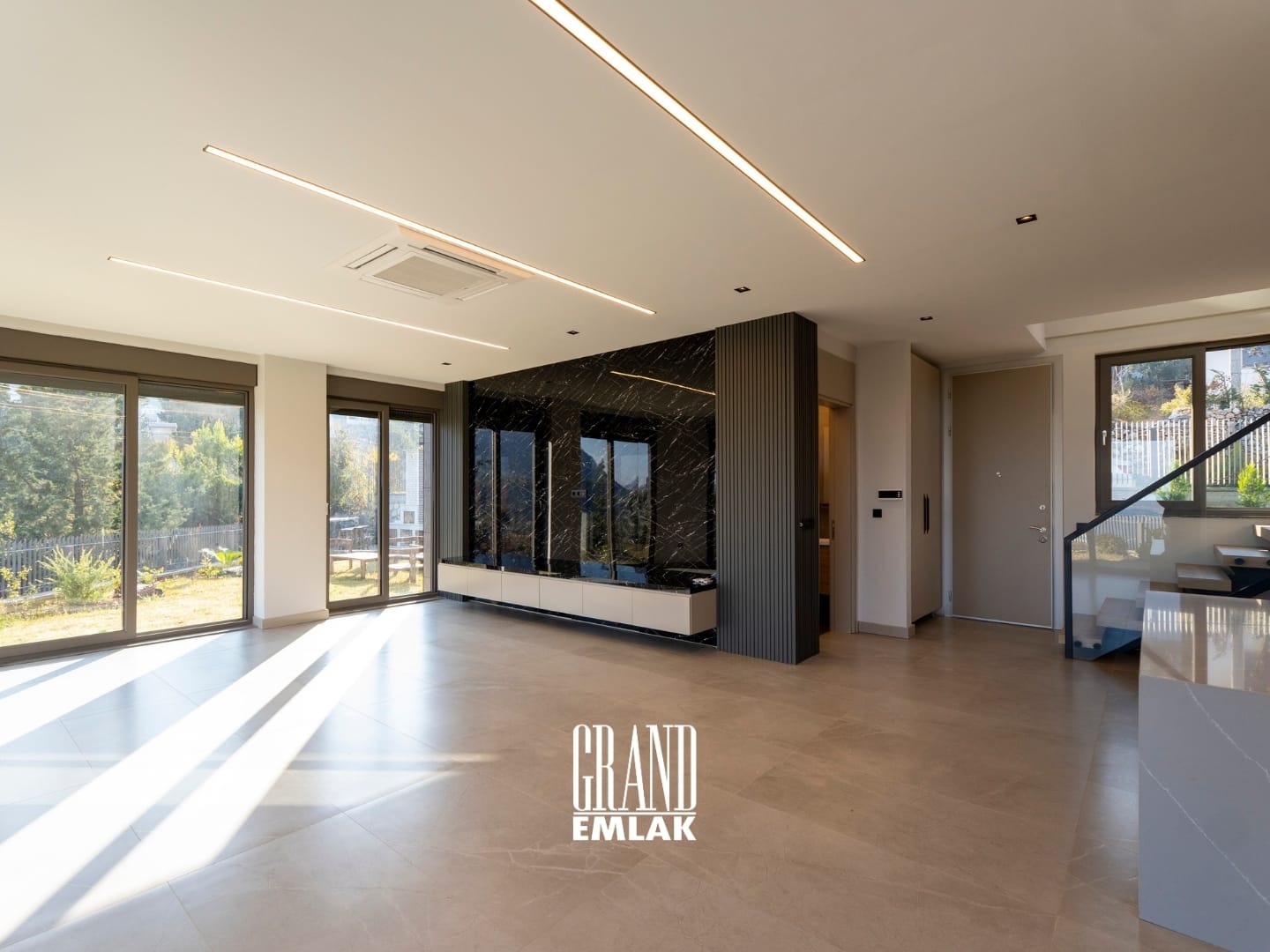 Antalya Geyikbayırı’nda Lüks 3+1 Antalya Manzaralı Satılık Villa (36)