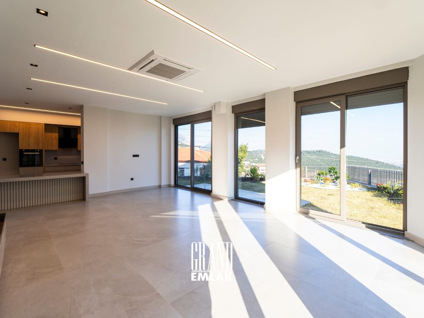 Antalya Geyikbayırı’nda Lüks 3+1 Antalya Manzaralı Satılık Villa (38)