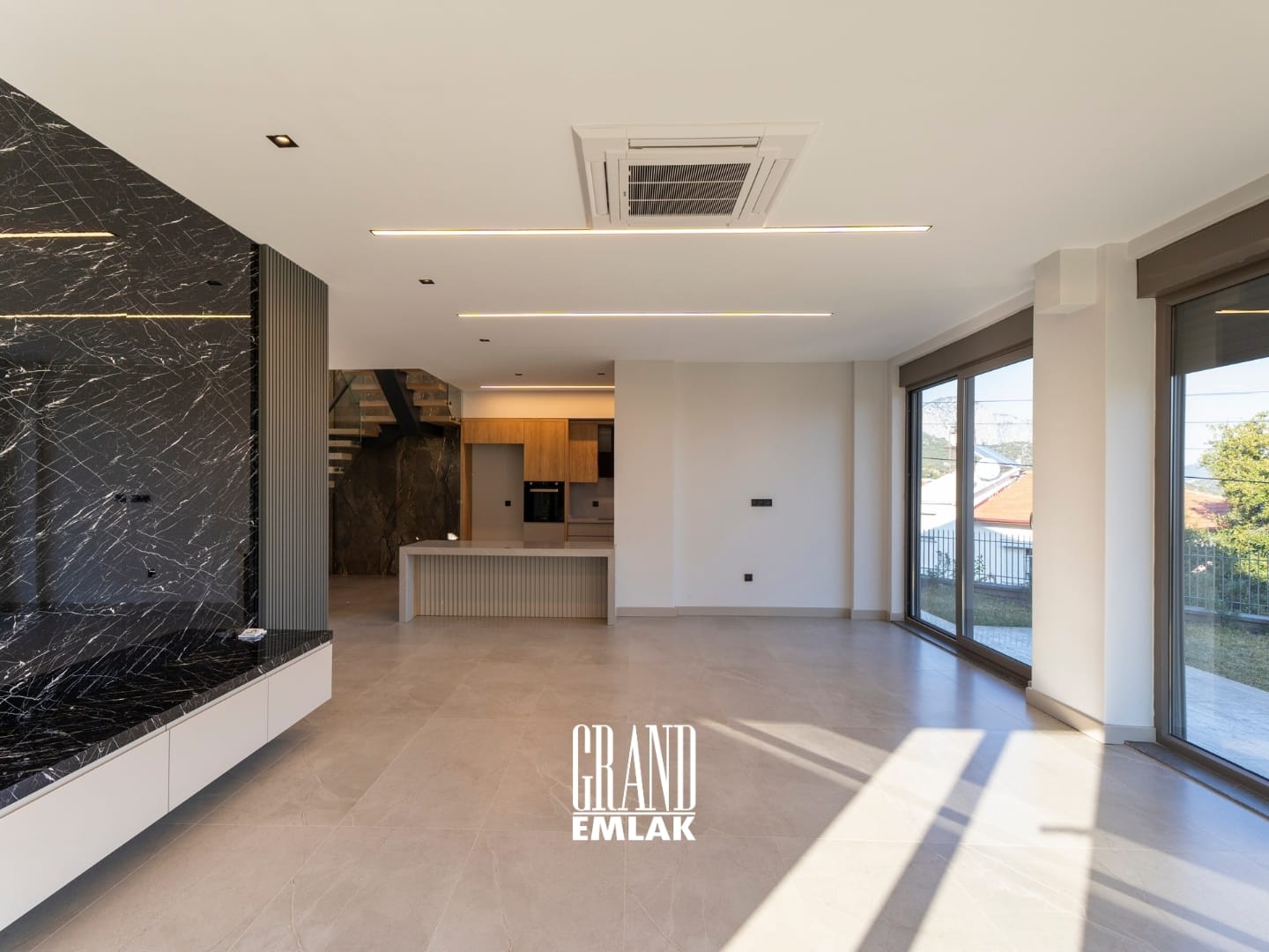 Antalya Geyikbayırı’nda Lüks 3+1 Antalya Manzaralı Satılık Villa (39)