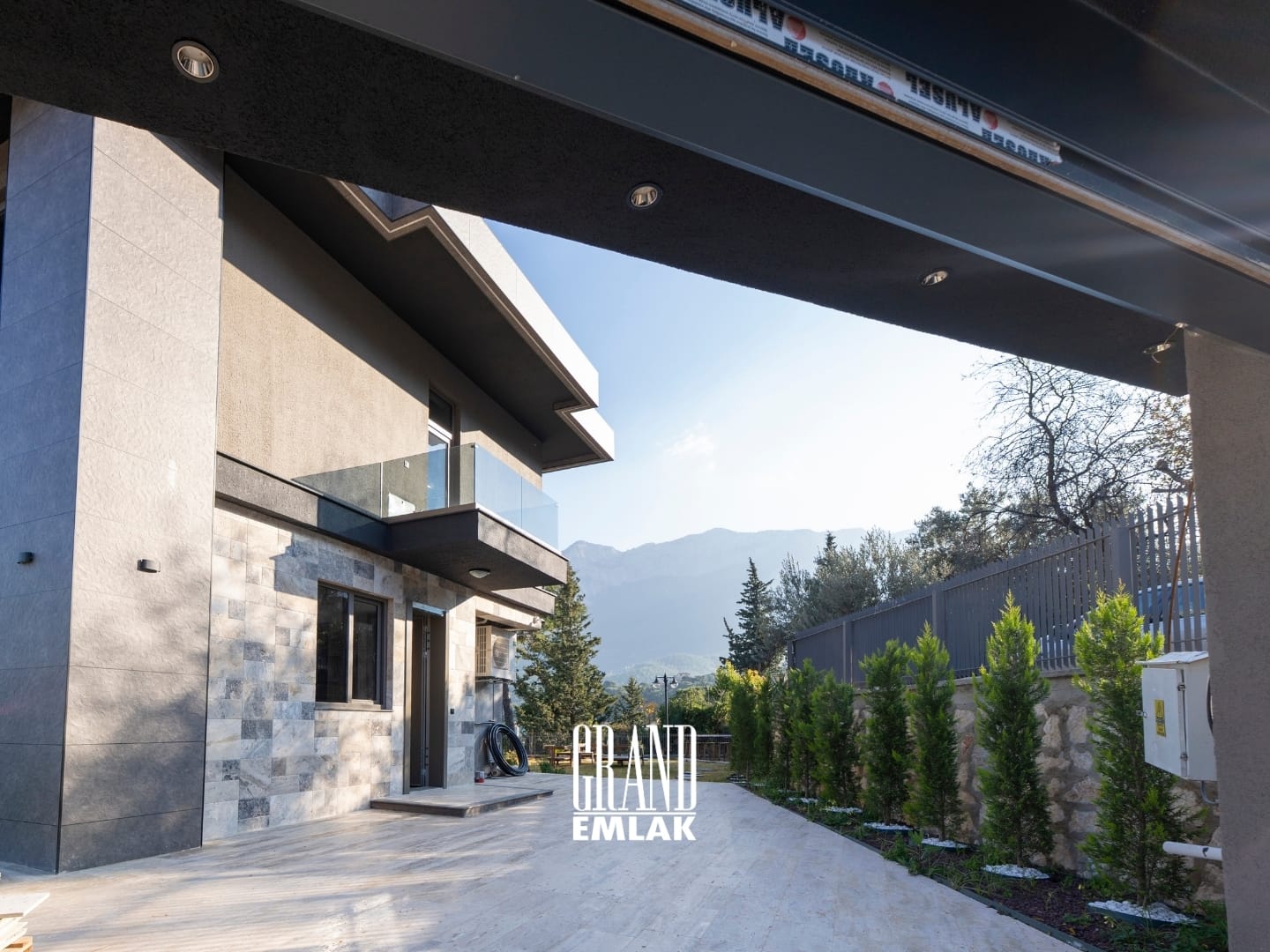 Antalya Geyikbayırı’nda Lüks 3+1 Antalya Manzaralı Satılık Villa (45)