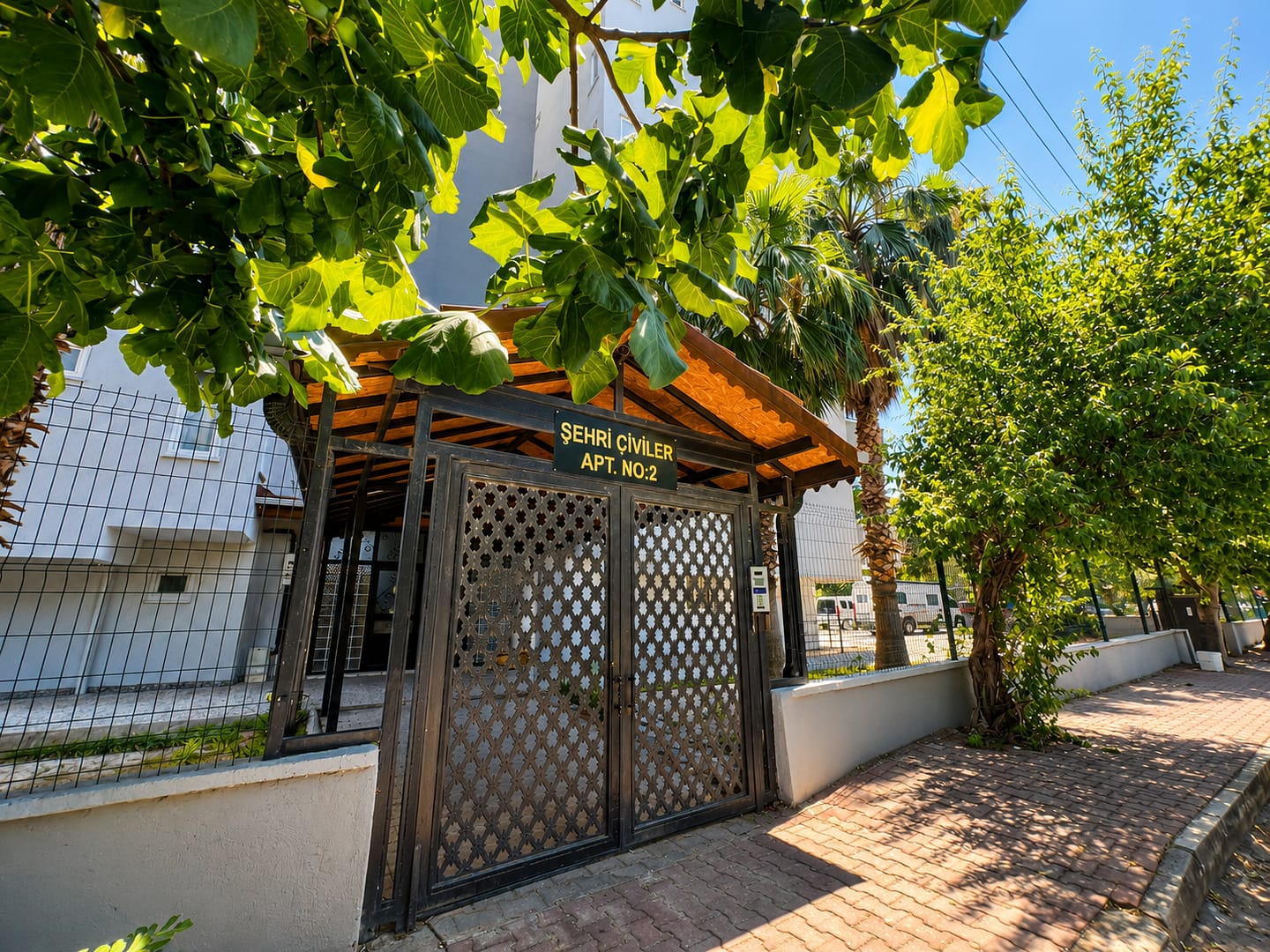 Takasa Açık, Denize Yakın Satılık 4+1 Ferah Tadilatlı Eşyalı Daire Güzeloba, Antalya 1 (1)