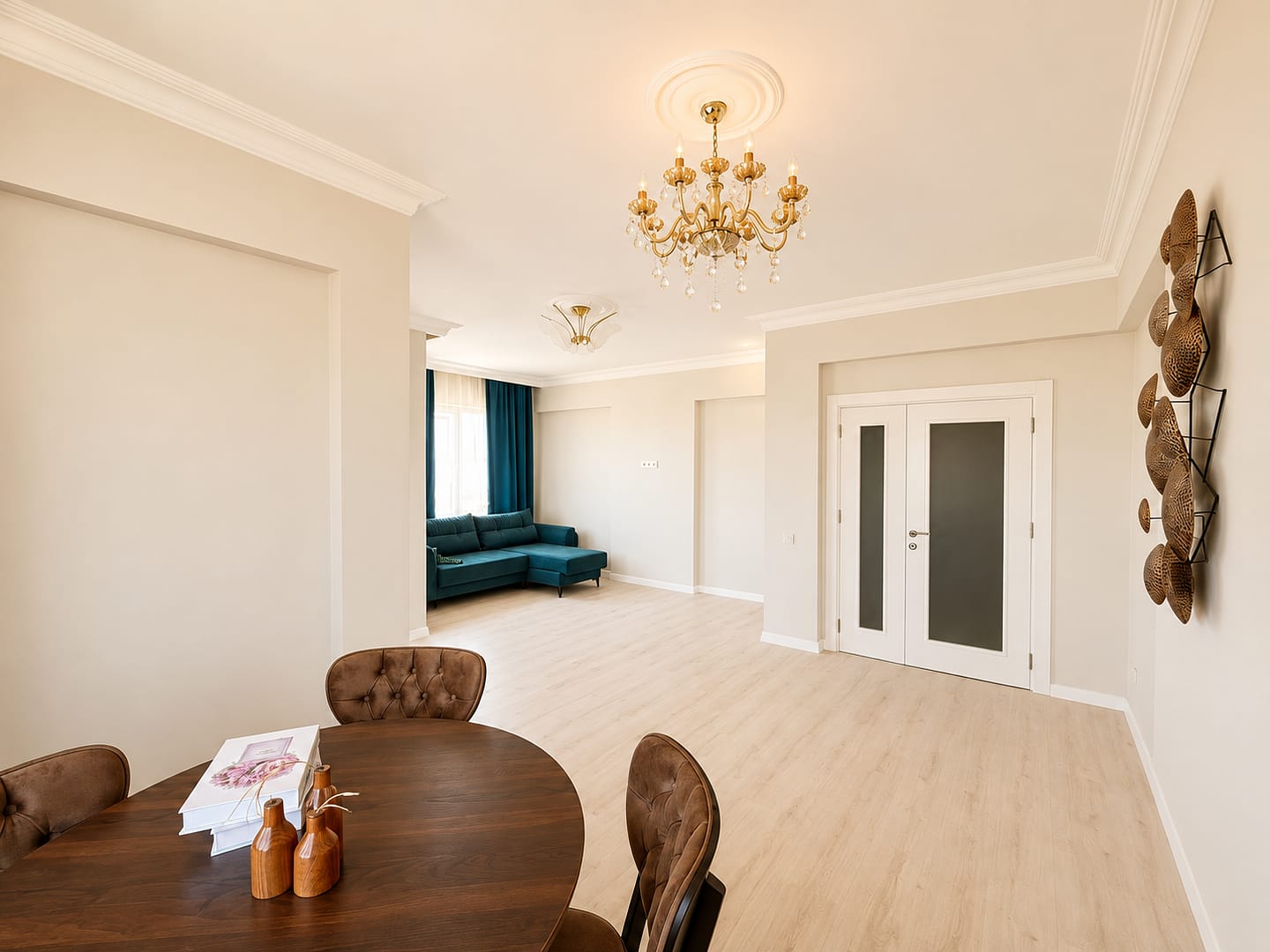 Takasa Açık, Denize Yakın Satılık 4+1 Ferah Tadilatlı Eşyalı Daire Güzeloba, Antalya 1 (3)