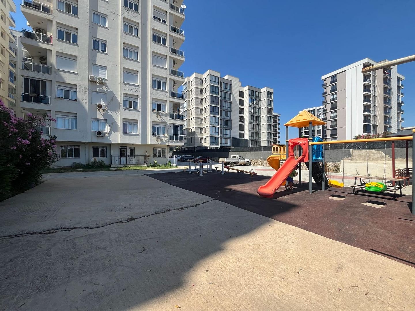 Antalya Altıntaş’ta İSKANLI Havuzlu Site İçerisinde Yenilenmiş, Ferah 2+1satılık Daire Denizyıldızı sitesi (3)