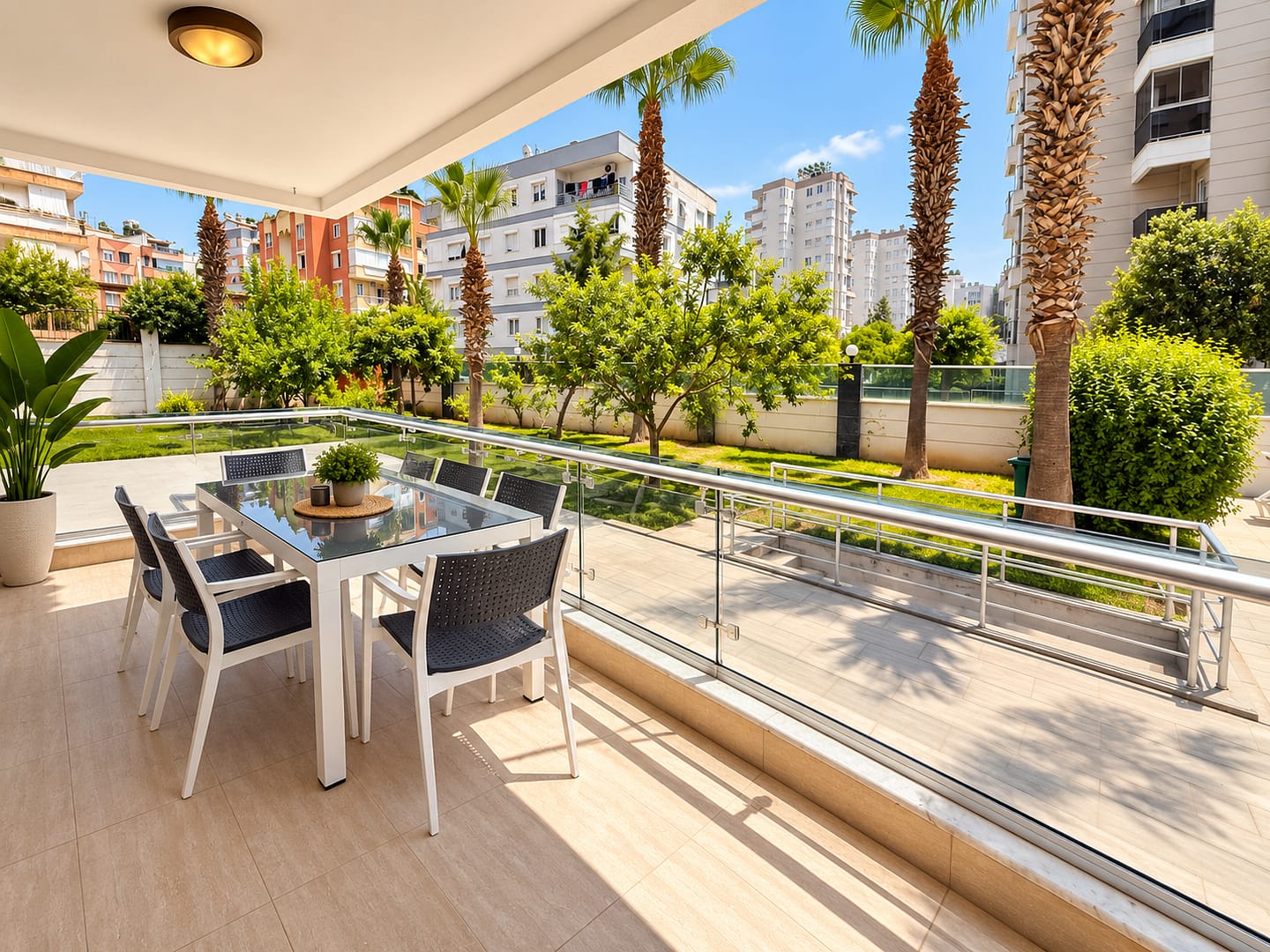 Şirinyalı’da Berker Sitesi’nde Mobilyalı Satılık 2+1 Lüks Daire (1)