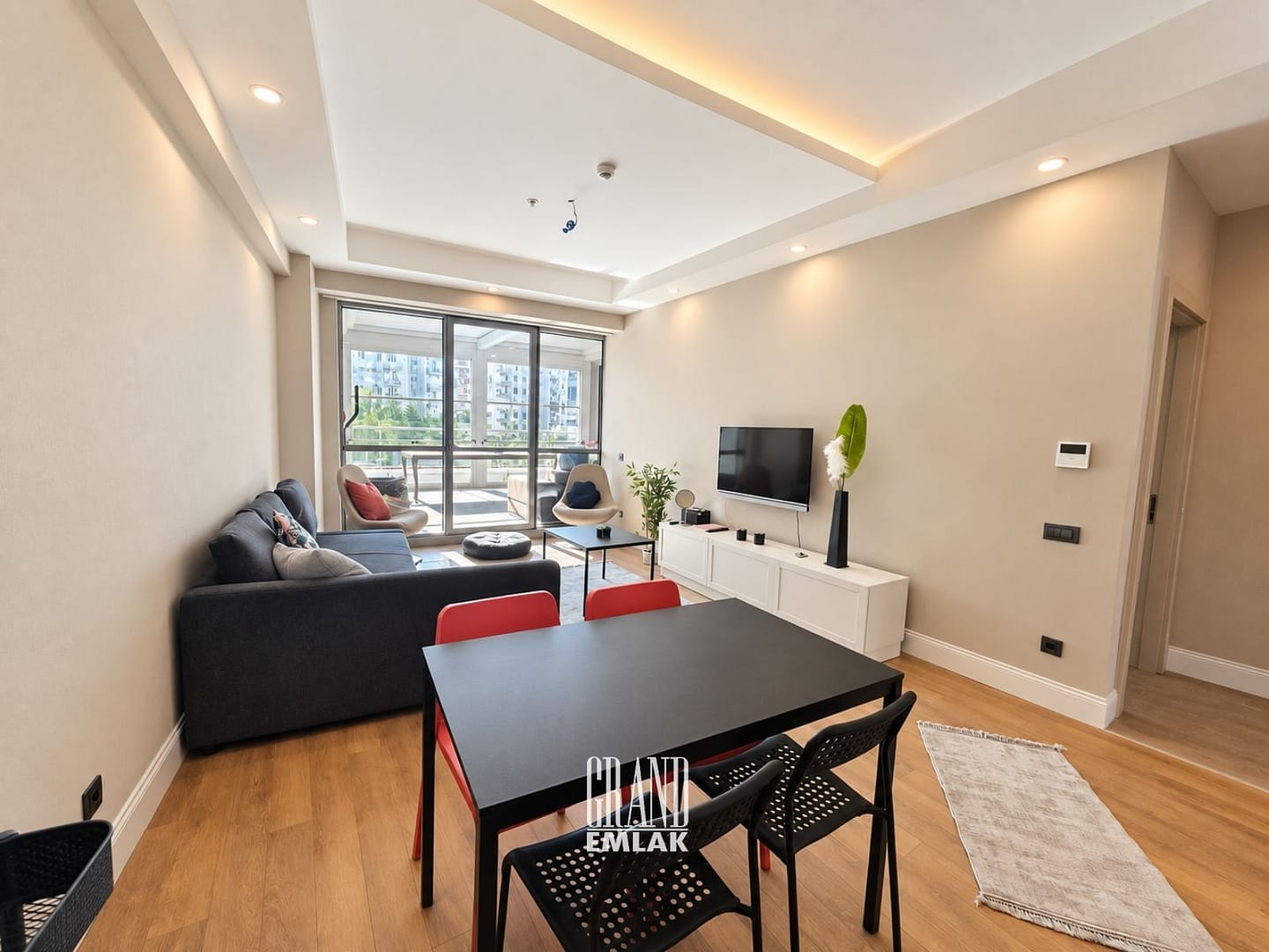 Sirius Town’da Özel Plajlı, Otel Konforunda Airbnb Ruhsatlı Satilik 1+1 Daire (1)