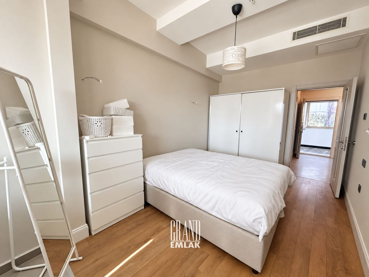 Sirius Town’da Özel Plajlı, Otel Konforunda Airbnb Ruhsatlı Satilik 1+1 Daire (5)