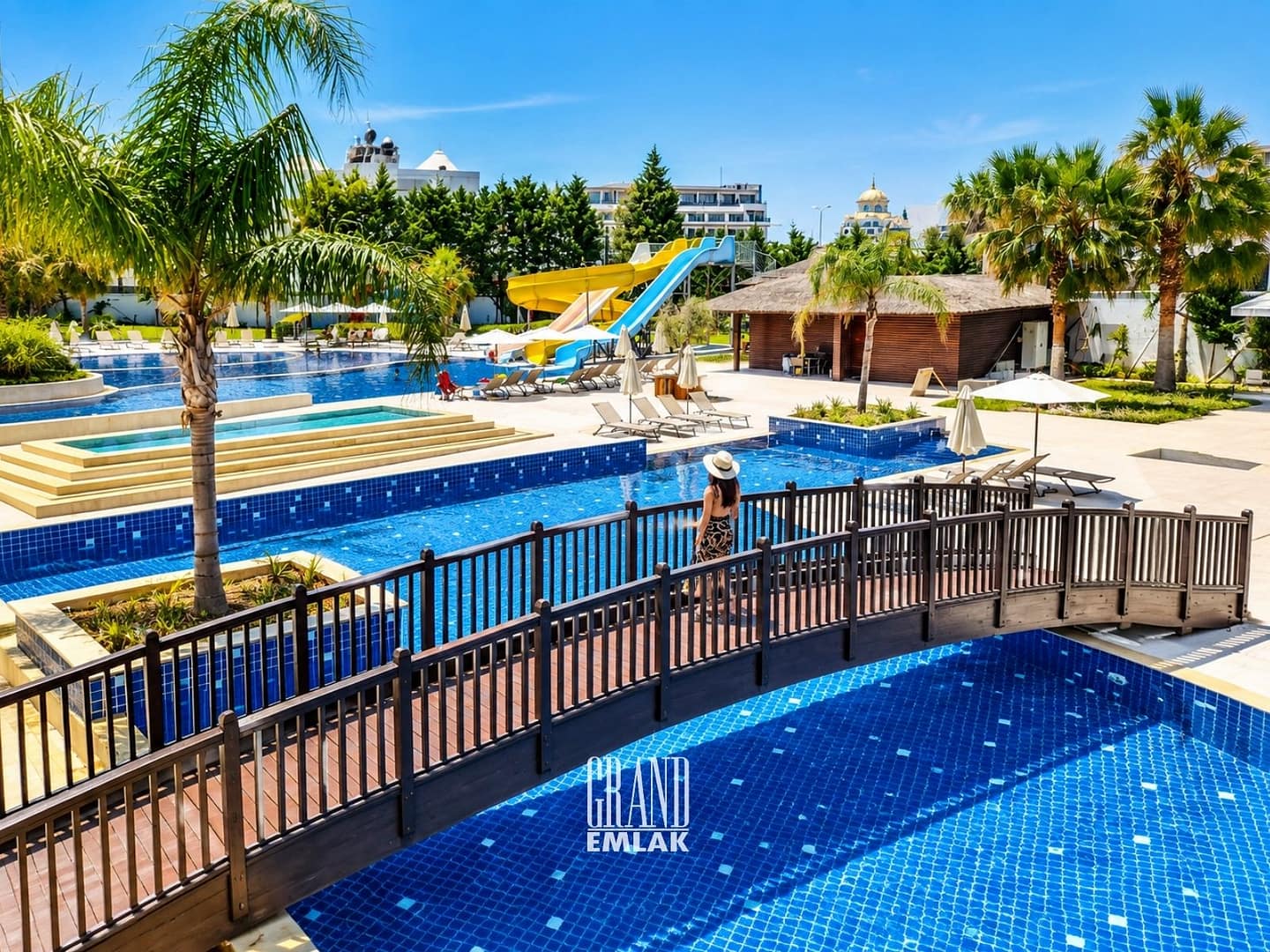 Sirius Town’da Özel Plajlı, Otel Konforunda Airbnb Ruhsatlı Satilik 1+1 Daire (9)