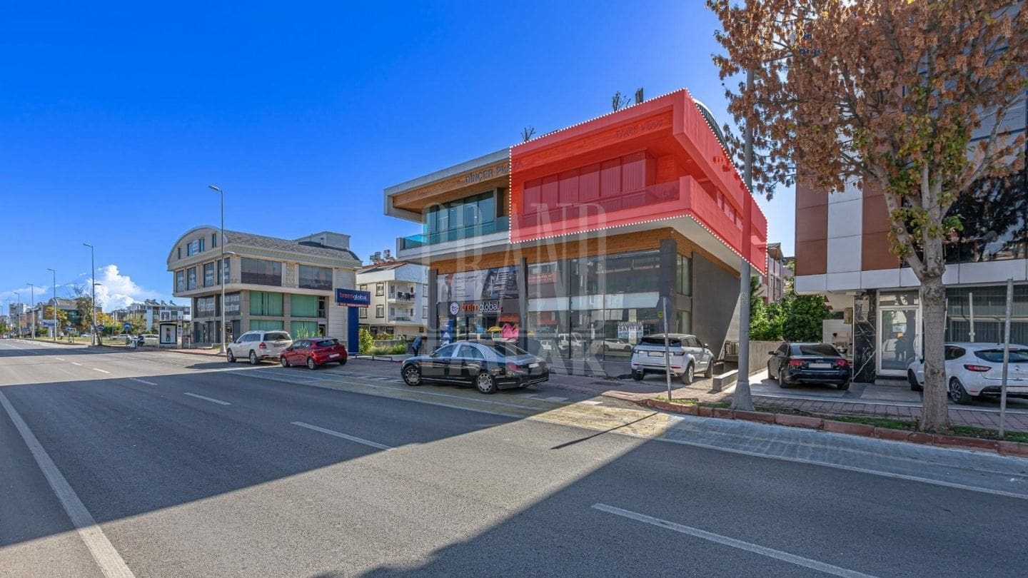 ANA YOLA CEPHE 360 M2 SATILIK MÜSTAKİL PLAZA OFİS PRIAN