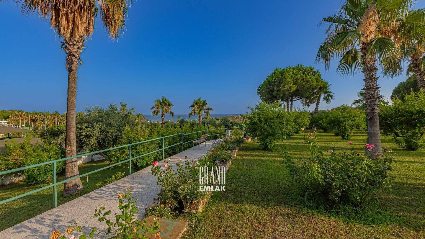 MANAVGAT GÜNDOĞDU’DA DENİZ MANZARALI HARİKA KONUMLU SATILIK VİLLA (23)