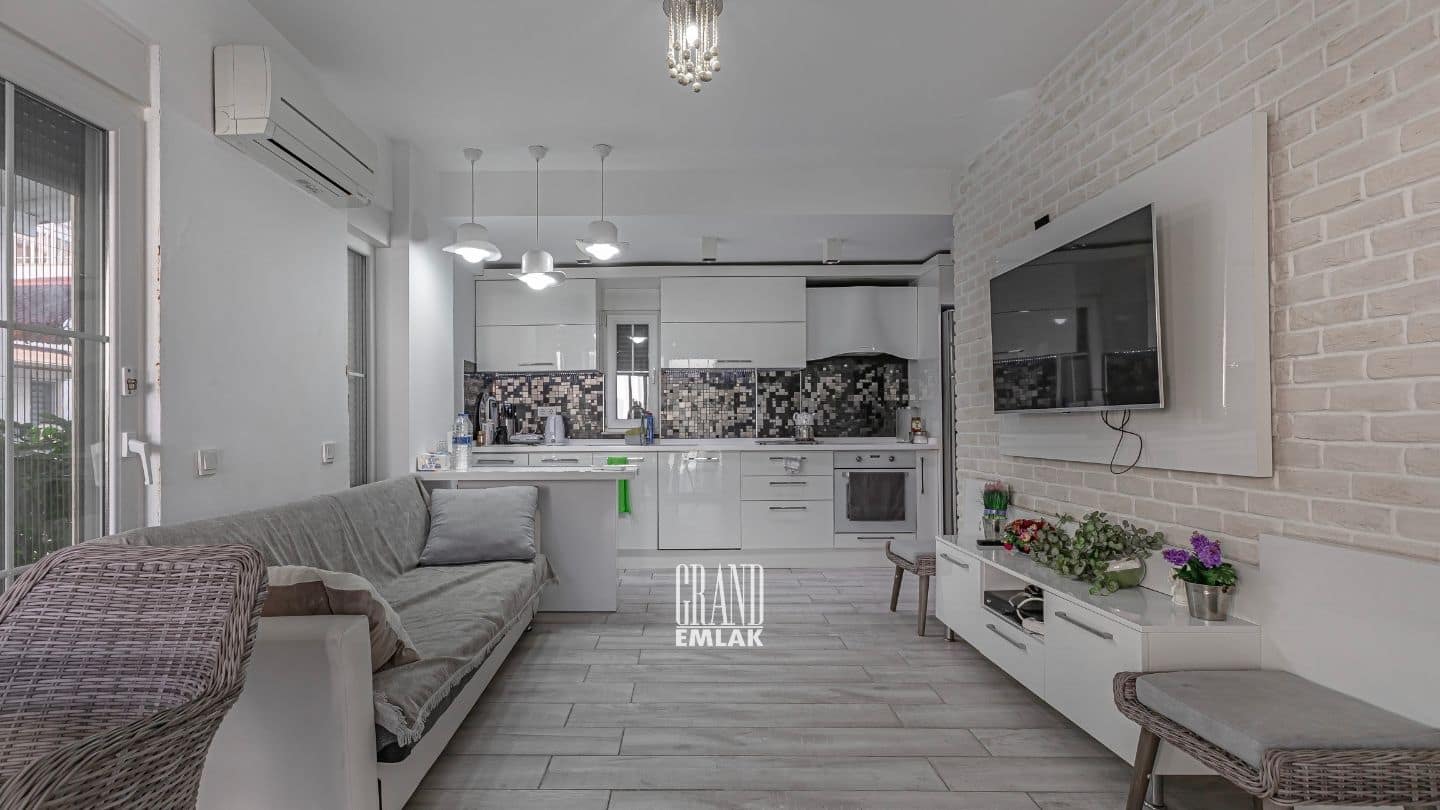 MANAVGAT GÜNDOĞDU’DA DENİZ MANZARALI HARİKA KONUMLU SATILIK VİLLA (32)