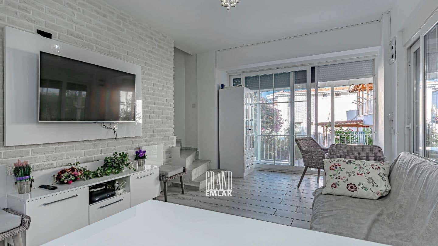 MANAVGAT GÜNDOĞDU’DA DENİZ MANZARALI HARİKA KONUMLU SATILIK VİLLA (34)