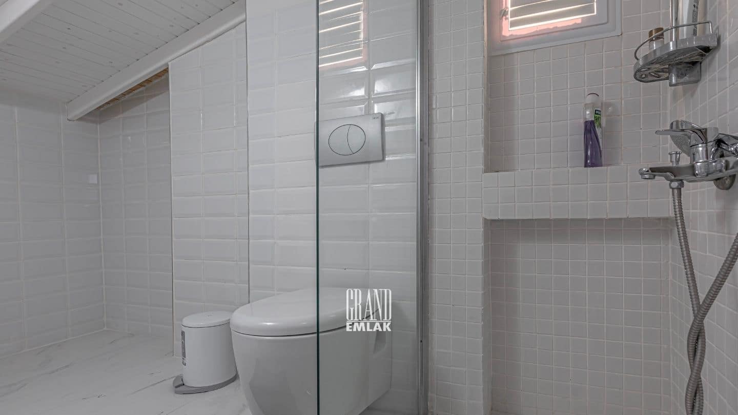 MANAVGAT GÜNDOĞDU’DA DENİZ MANZARALI HARİKA KONUMLU SATILIK VİLLA (45)