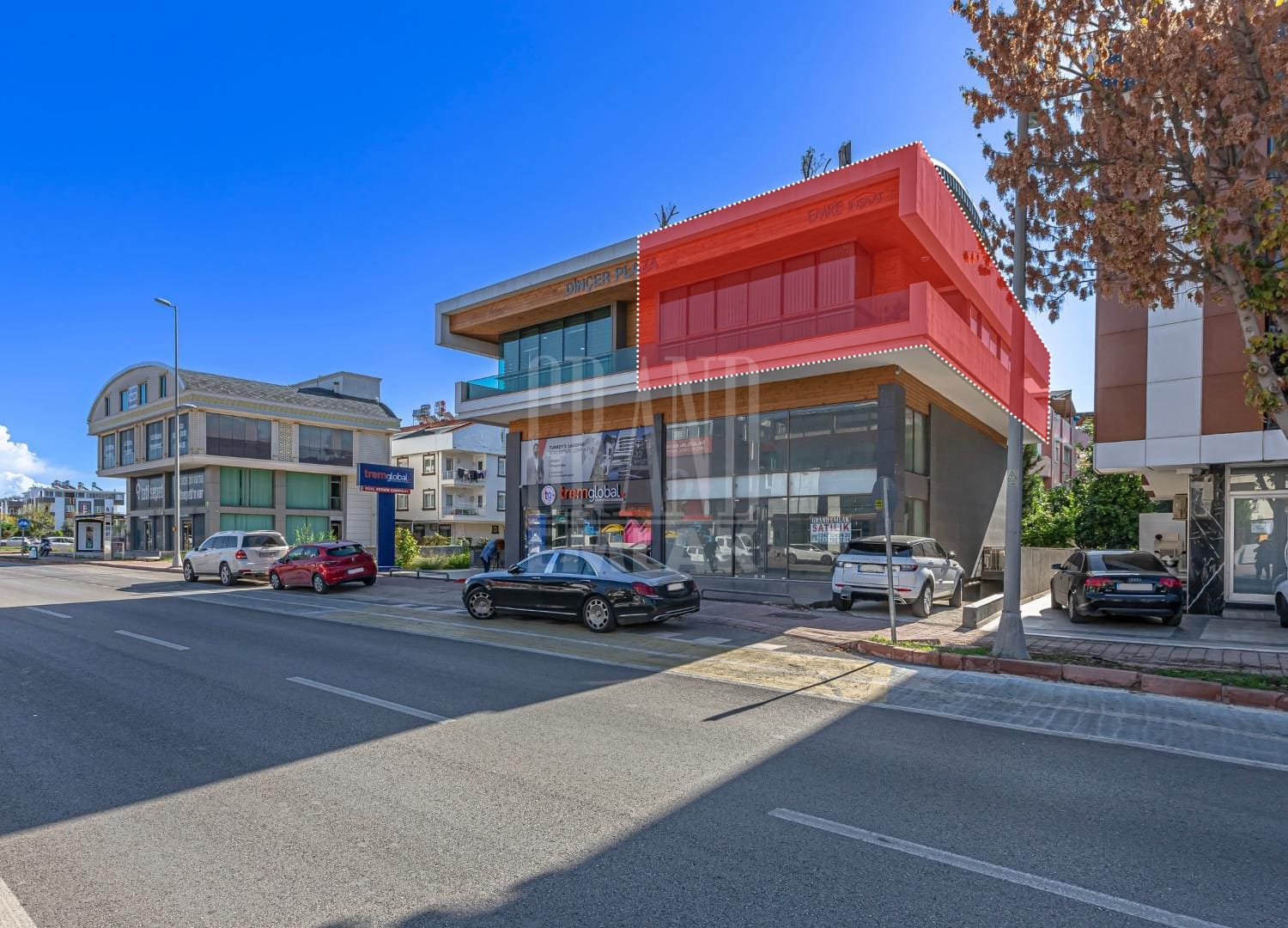 ANA YOLA CEPHE 360 M2 SATILIK MÜSTAKİL PLAZA OFİS PRIAN