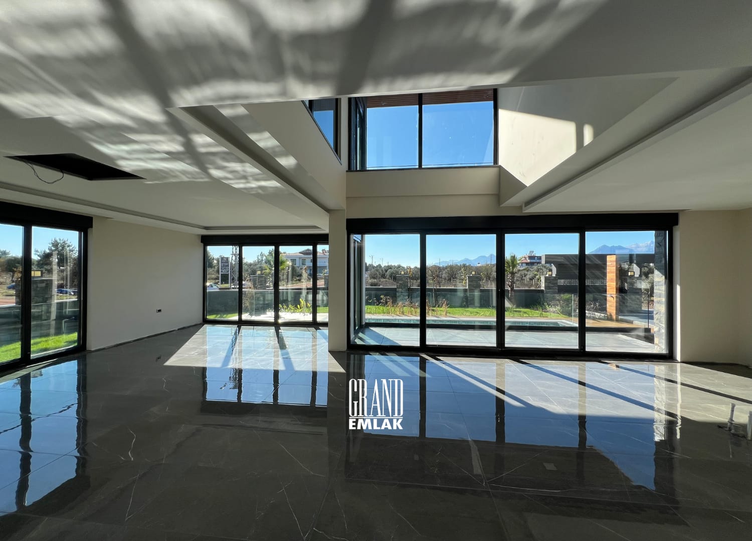 Döşemaltı Yeşilbayır’da Full Donanımlı Lüks 4+1 Akıllı Villa (emre alkan) (1500 x 1080 piksel) (11)