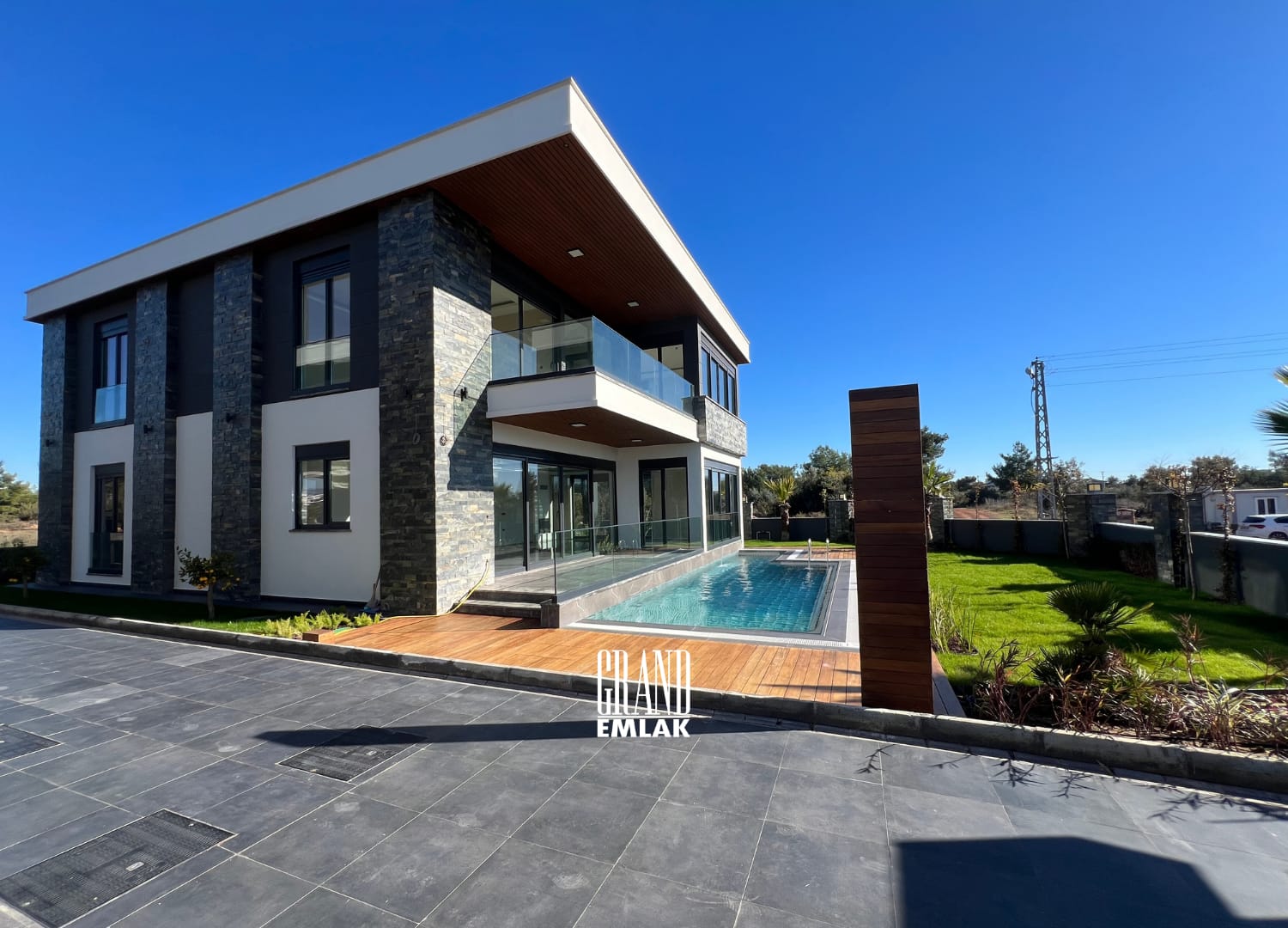 Döşemaltı Yeşilbayır’da Full Donanımlı Lüks 4+1 Akıllı Villa (emre alkan) (1500 x 1080 piksel) (7)