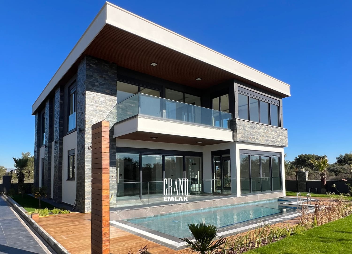 Döşemaltı Yeşilbayır’da Full Donanımlı Lüks 4+1 Akıllı Villa (emre alkan) (1500 x 1080 piksel) (9)