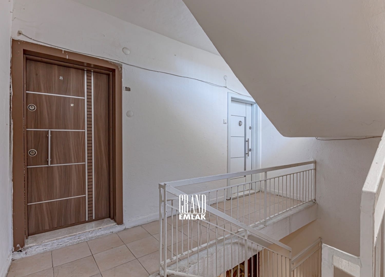 Sahil Bandına 50 m Mesafede 1+1 Satılık Daire (Ali Oğuz) (2)